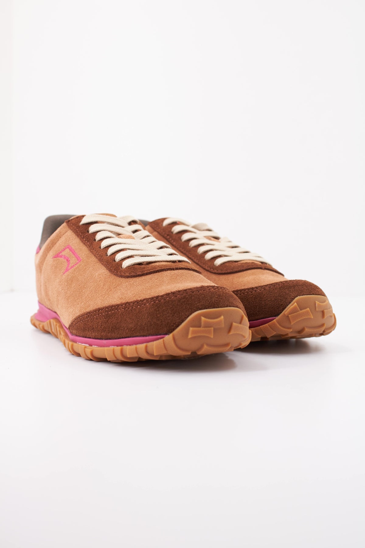 CAMPER RUG PECAN en color MARRON CLARO (2)