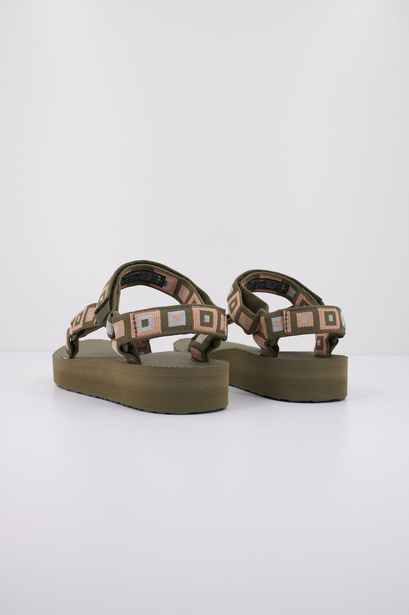 TEVA W MIDFORM UNIVERSAL en color VERDE (3)