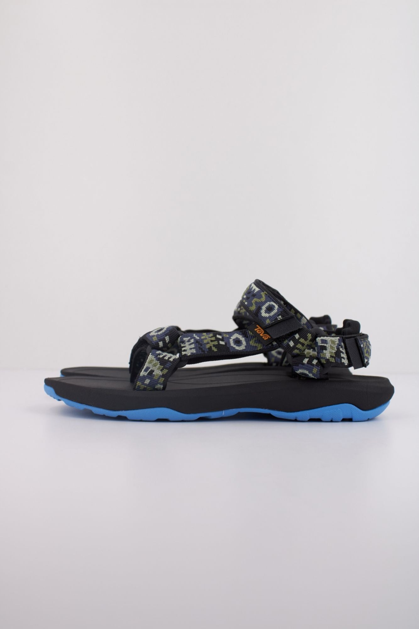 TEVA K HURRICANE XLT2 en color NEGRO (1)