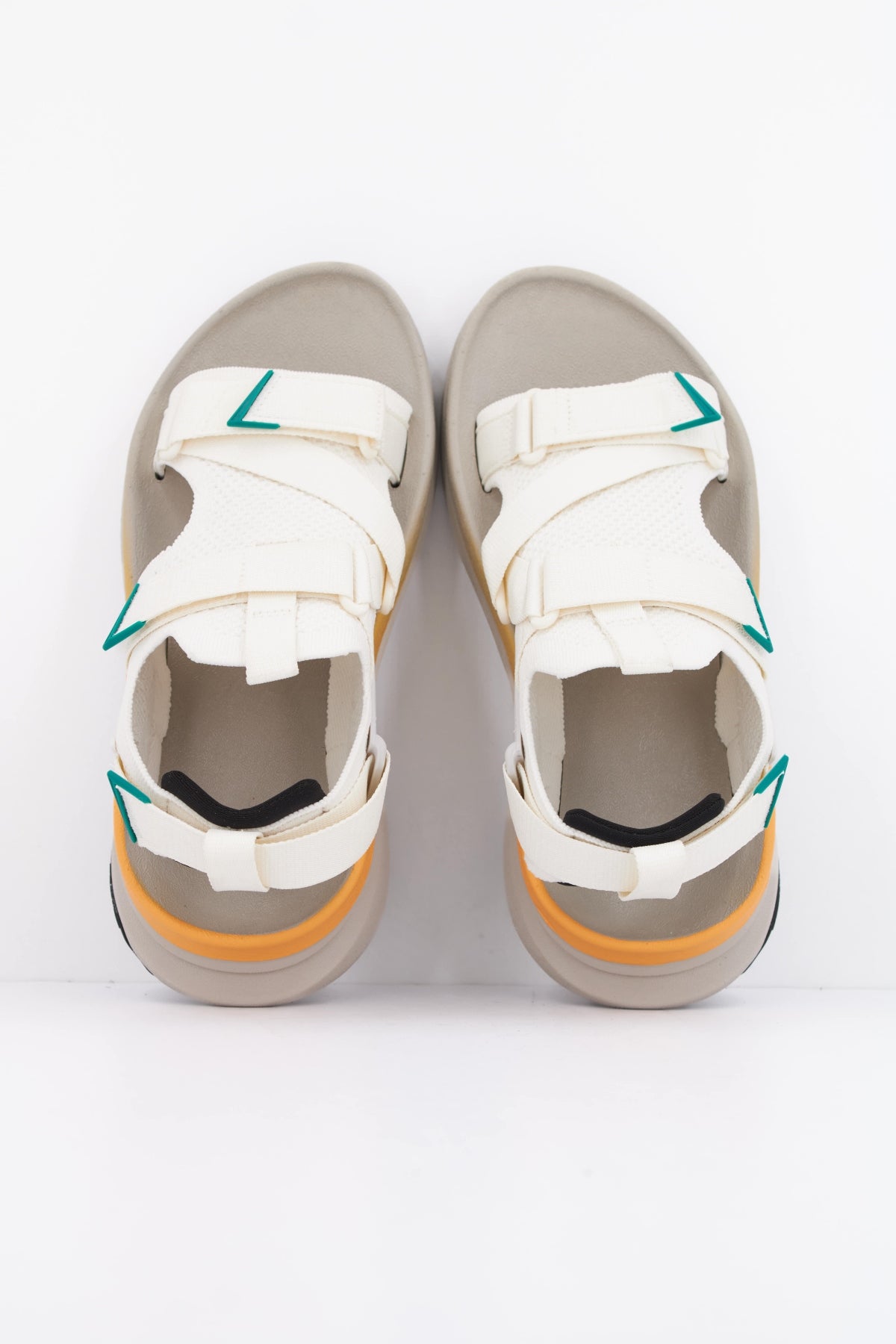 TEVA W AVENTRAIL en color BLANCO (3)