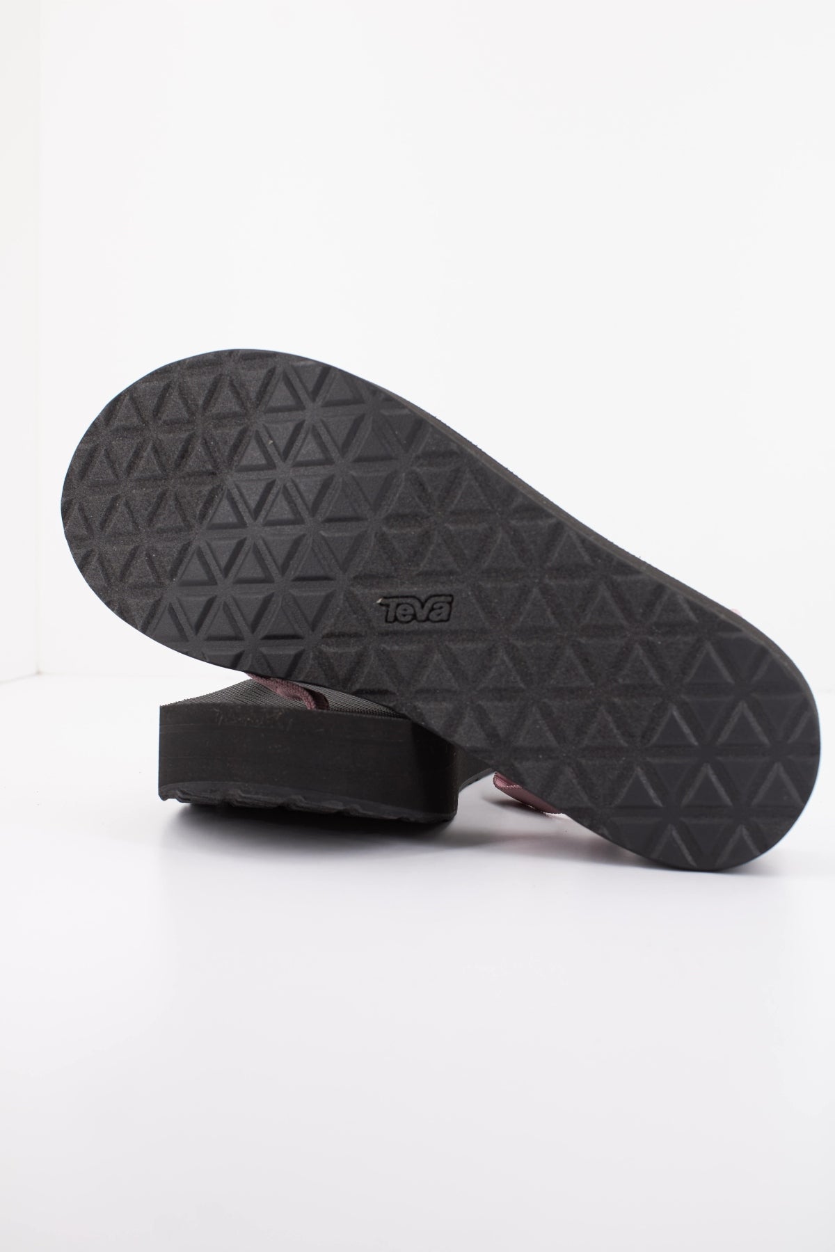 TEVA W FLATFORM SLIM en color ROSA (5)
