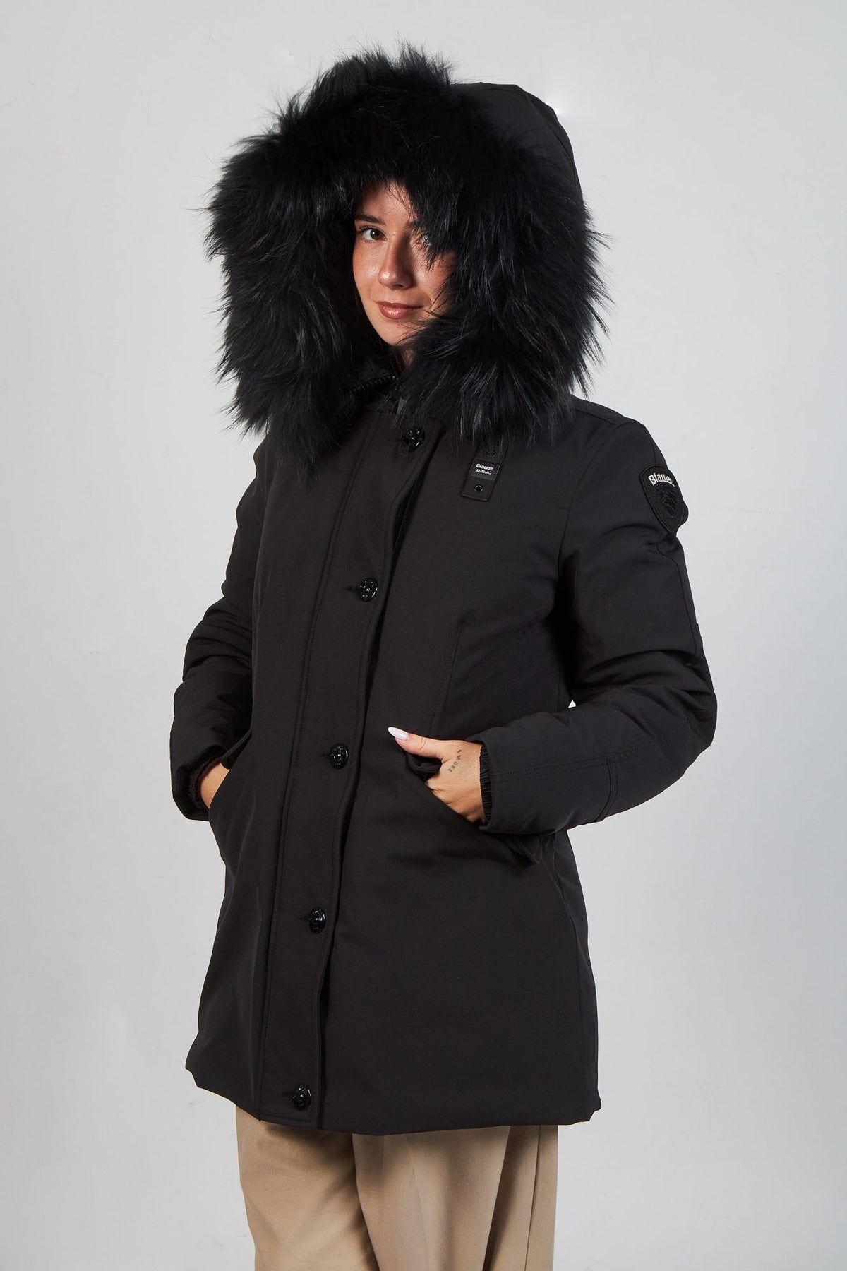 BLAUER BLOUSON ACOLCHADO 23WBLDB03144 en color NEGRO (3)