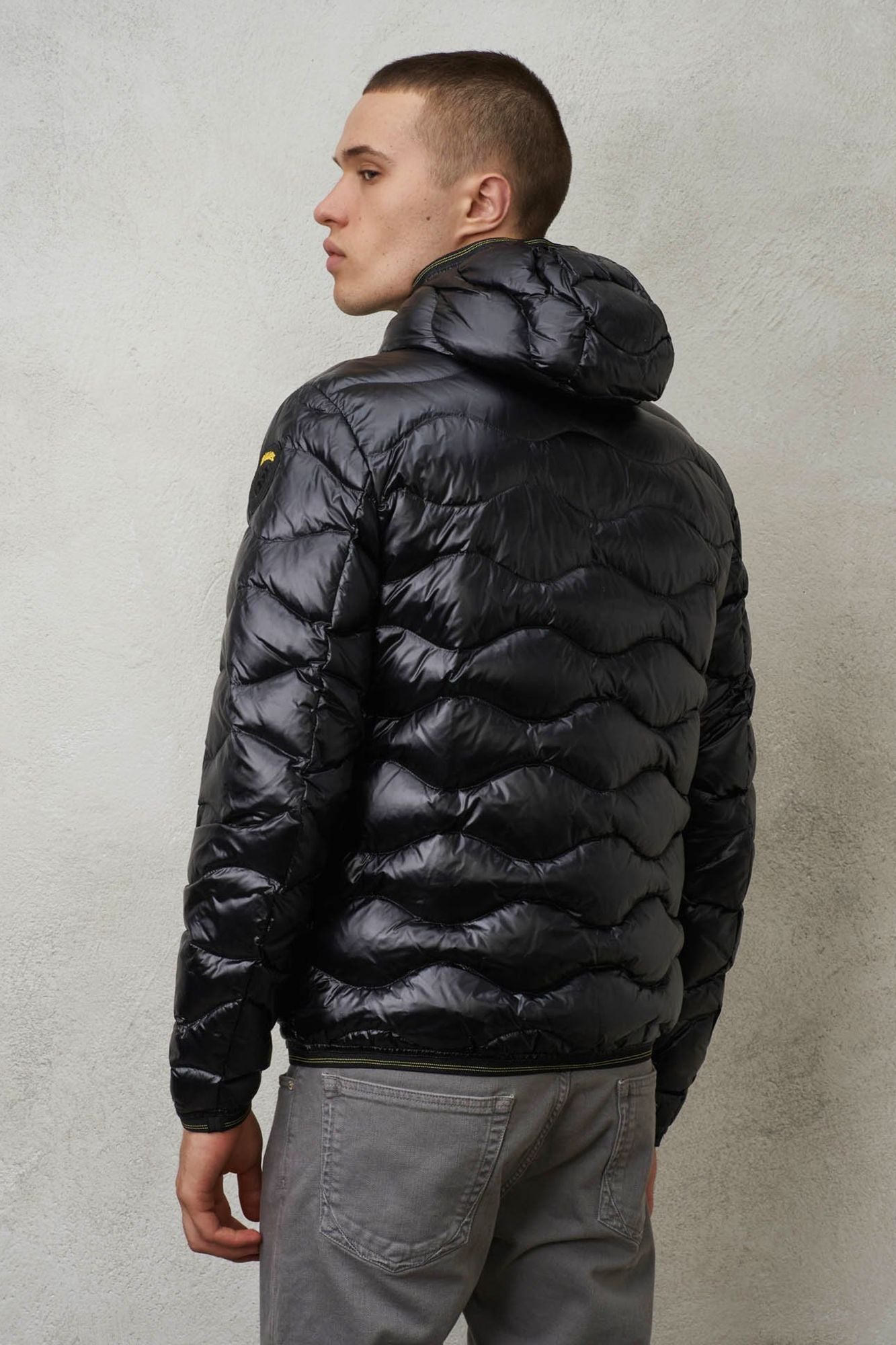 BLAUER WAVE en color NEGRO (3)