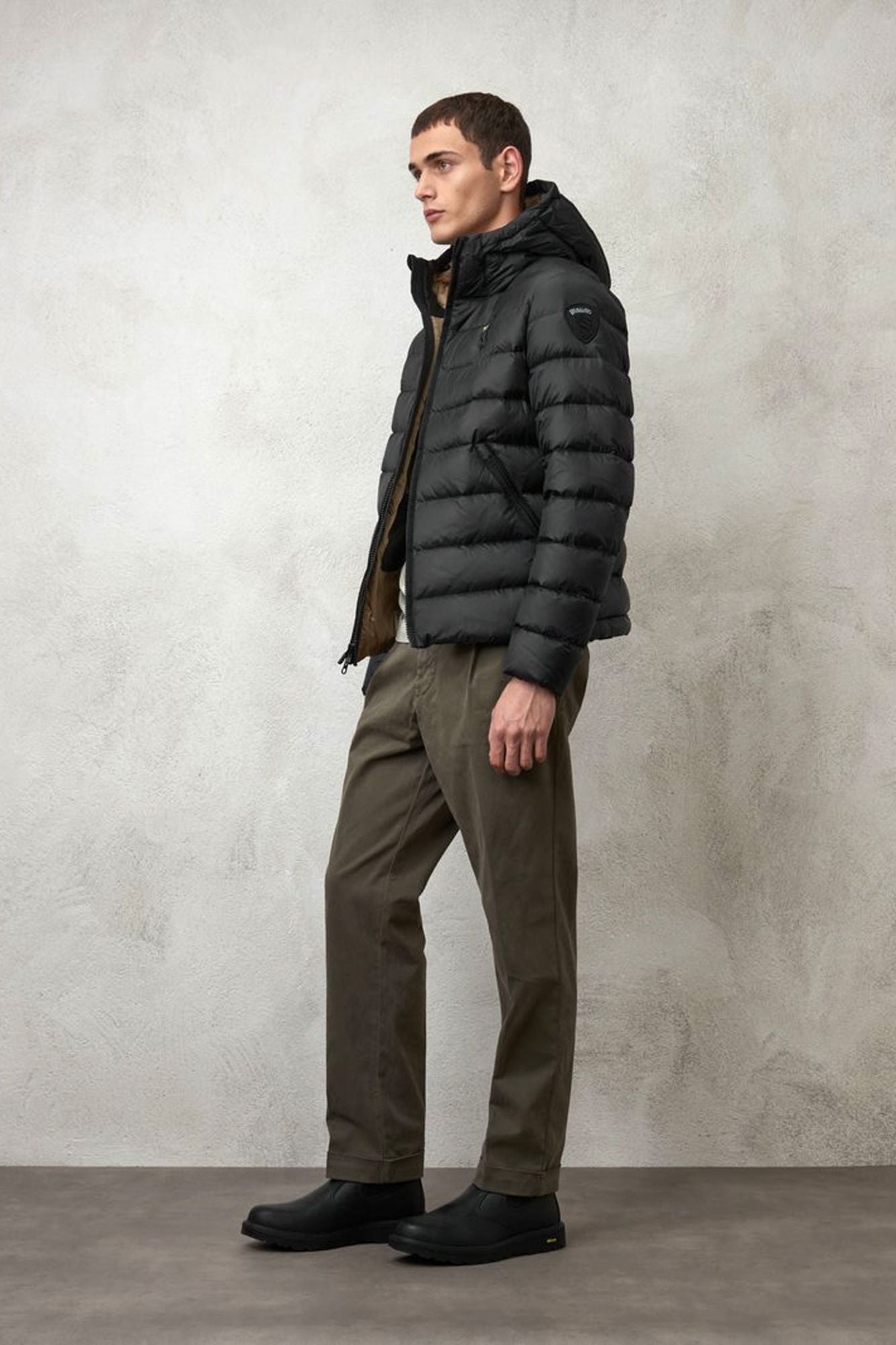 BLAUER GIUBBINI CORTI IMBOTTITO en color NEGRO (3)