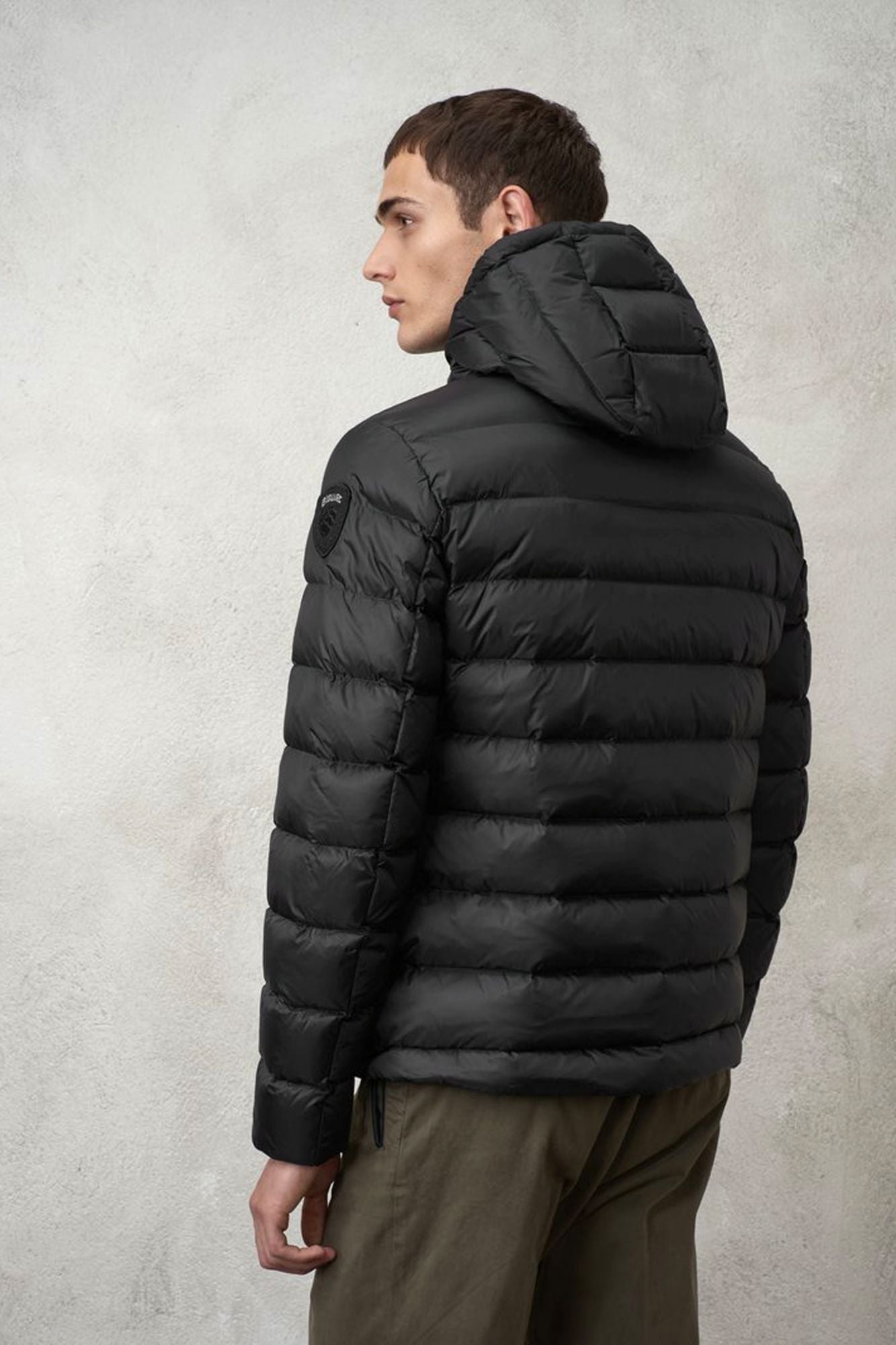 BLAUER GIUBBINI CORTI IMBOTTITO en color NEGRO (4)