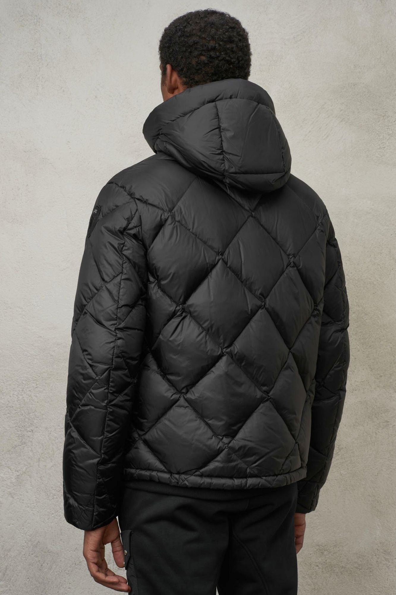 BLAUER GIUBBINI CORTI IMBOTTI en color NEGRO (4)