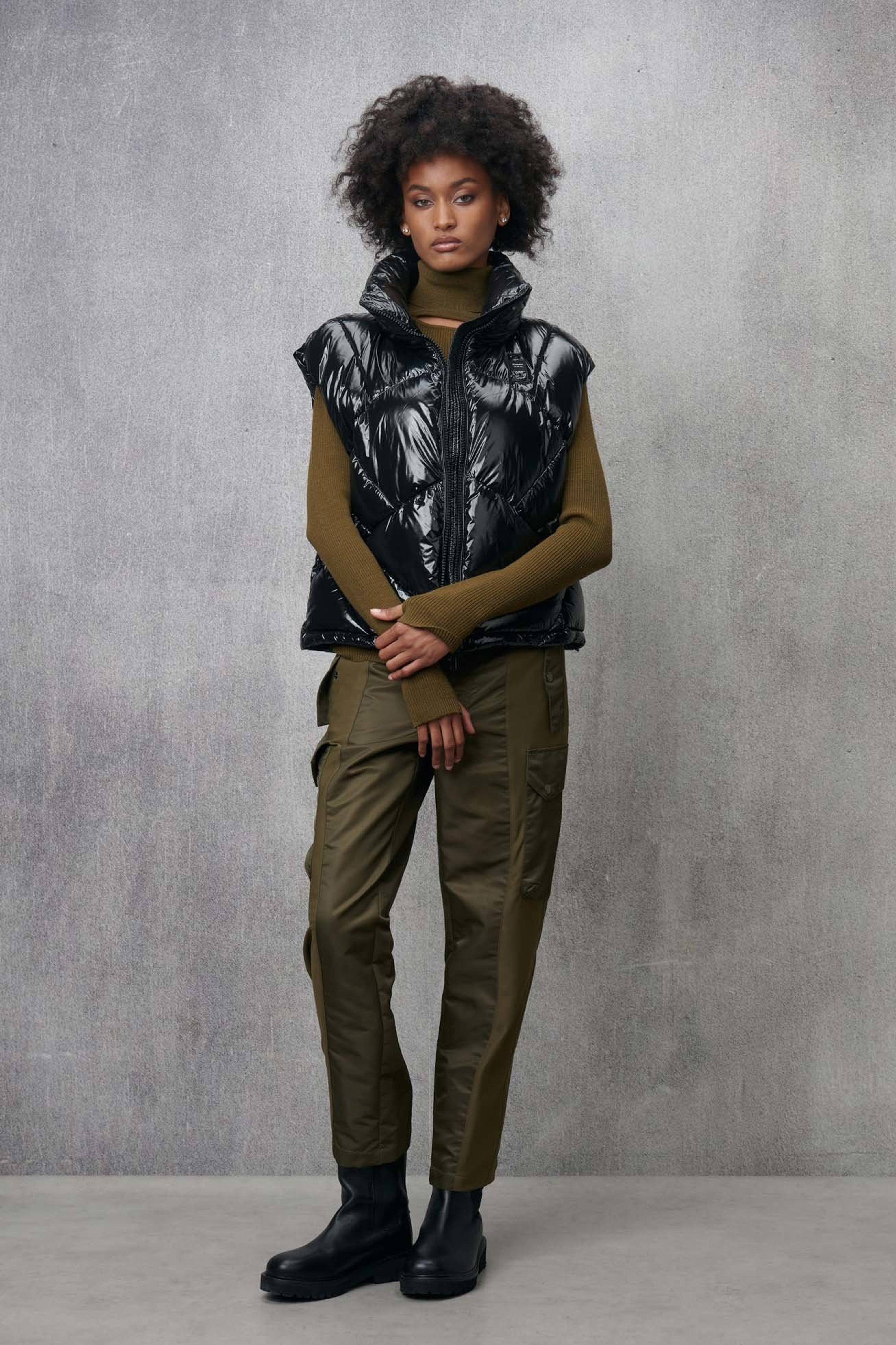 BLAUER 155840 en color NEGRO (4)