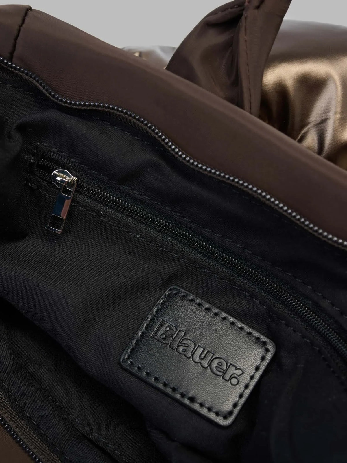 BLAUER POLYESTER NYLON TOTE BAG PADDED en color  (3)