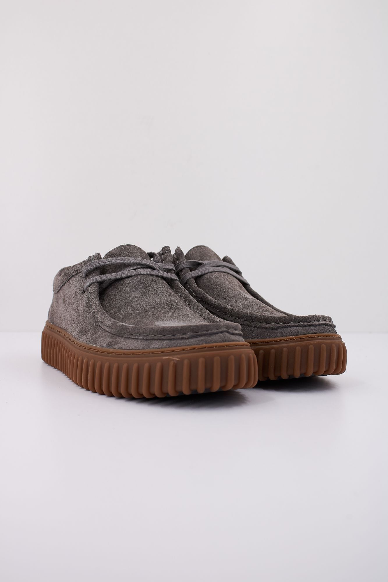 CLARKS TORHILL LO en color GRIS (2)