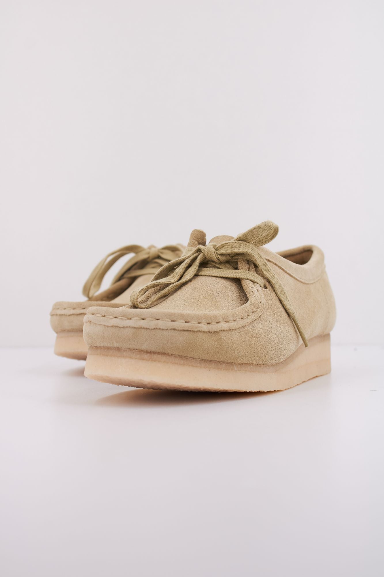 CLARKS WALLABEE en color BEIS (2)