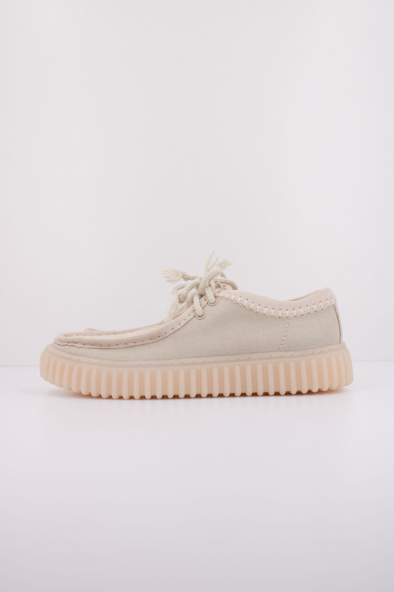 CLARKS  TORHILL LO en color BEIS (1)