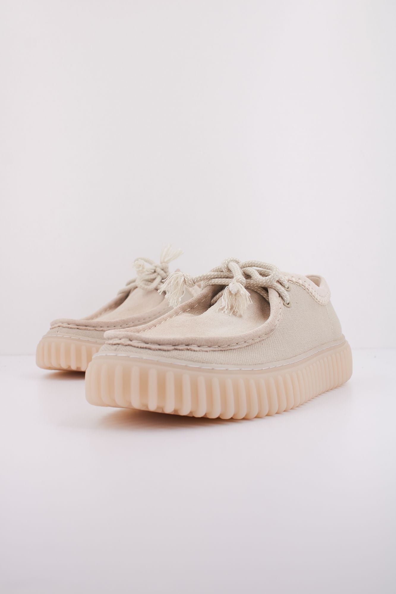 CLARKS  TORHILL LO en color BEIS (2)