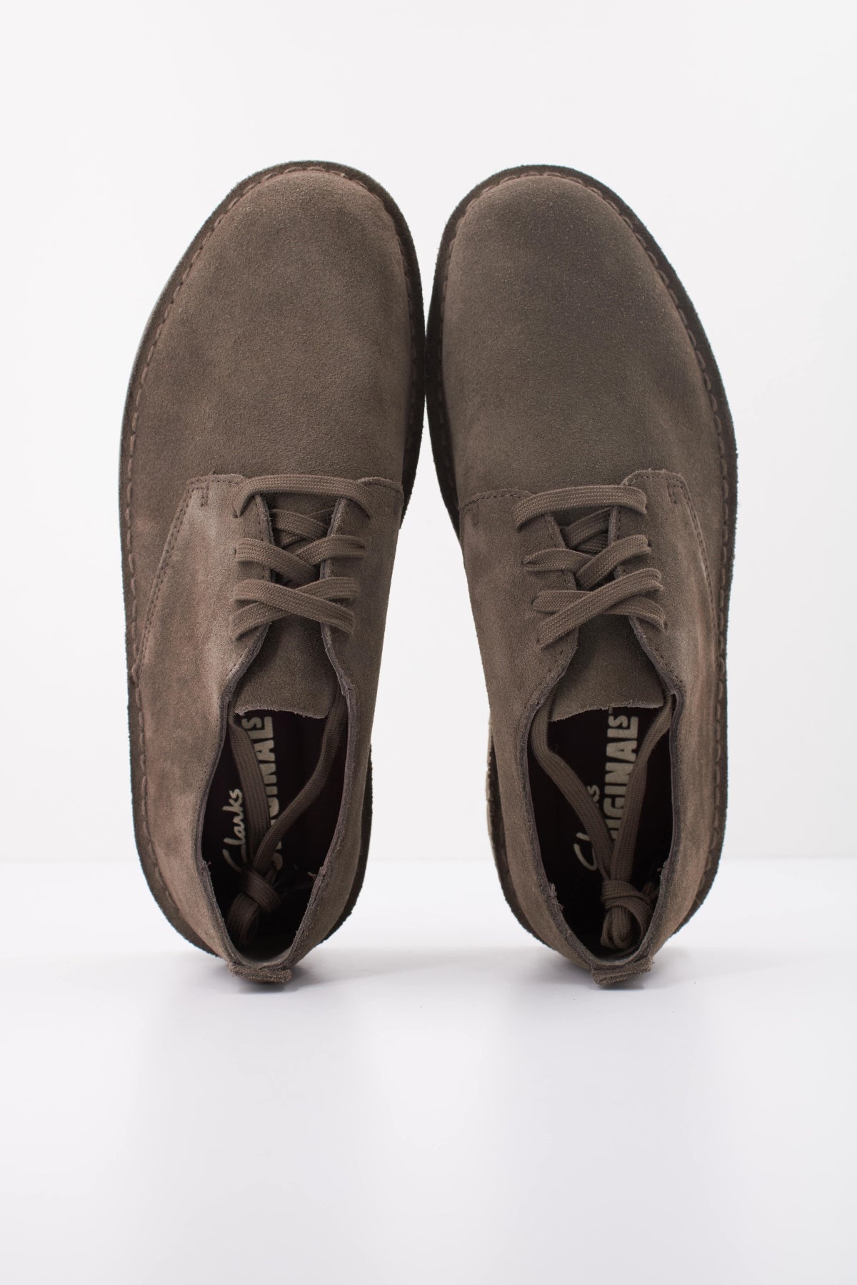 CLARKS DESERT ROCK LO MOLE en color GRIS (3)