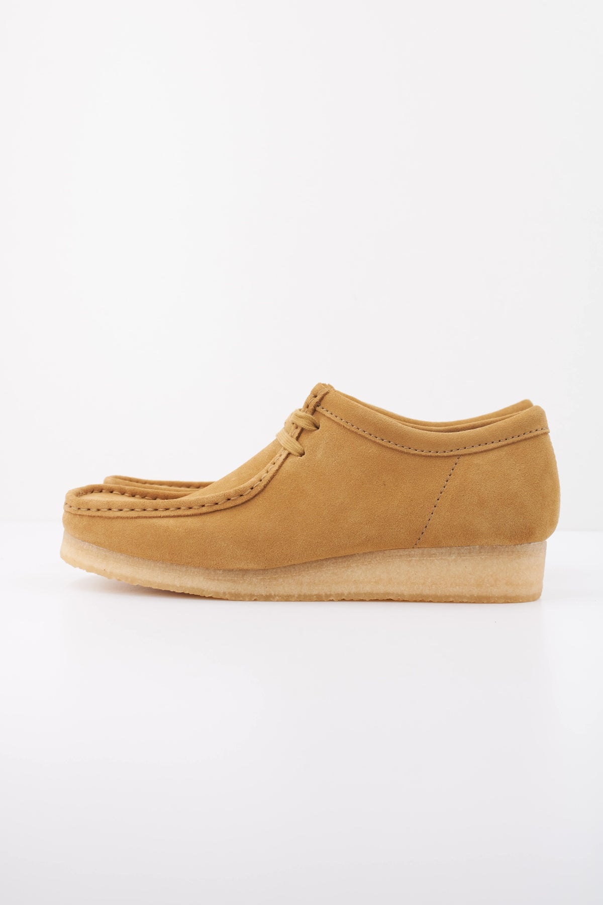 CLARKS WALLABEE en color AMARILLO (1)
