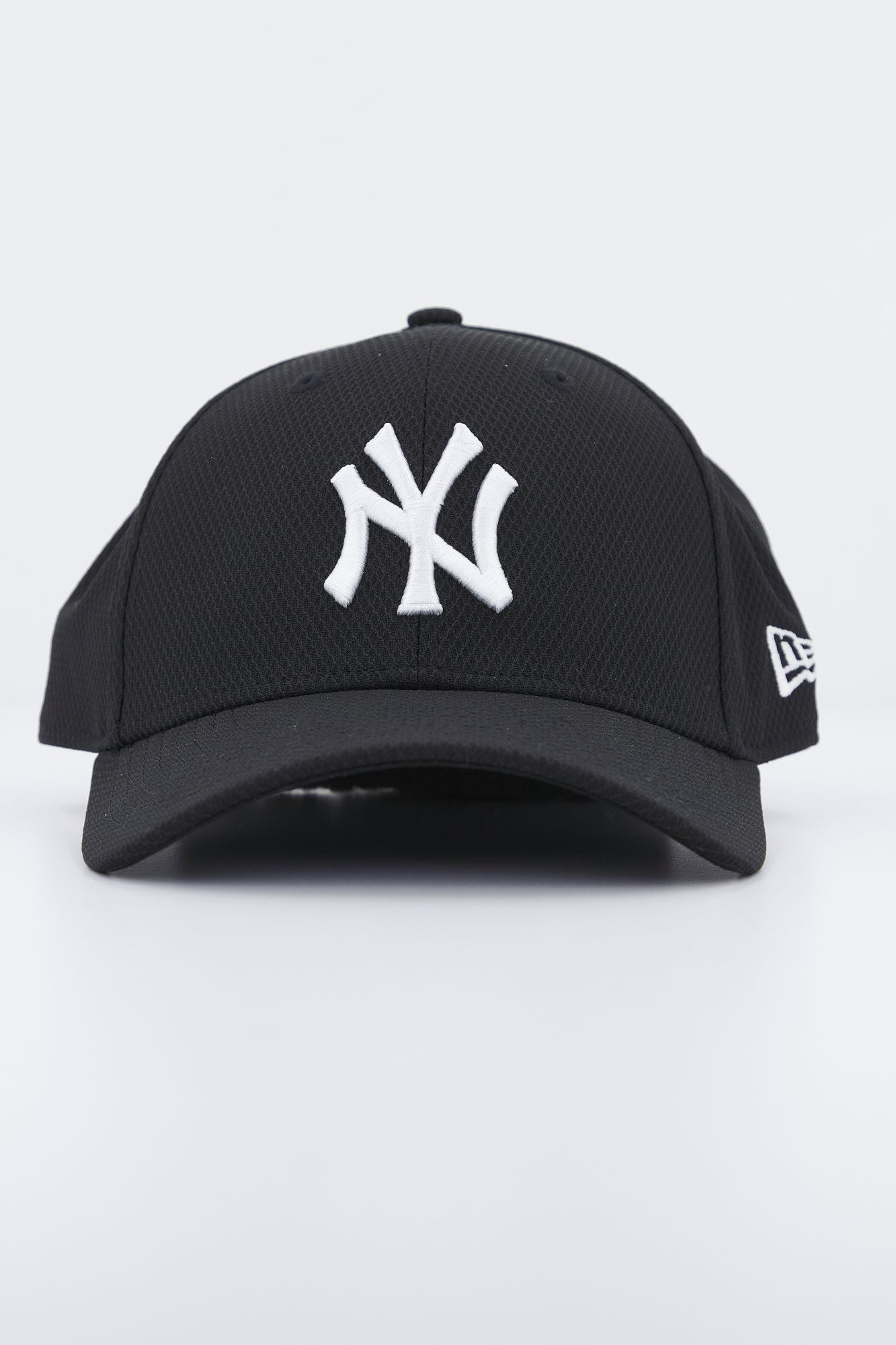 NEW ERA DIAMOND ERA 9FORTY NEYYAN en color NEGRO (1)