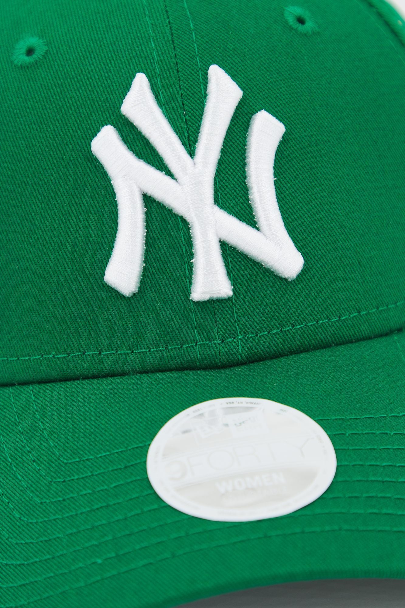 NEW ERA  LEAGUE ESS 9FORTY NEY en color VERDE (4)
