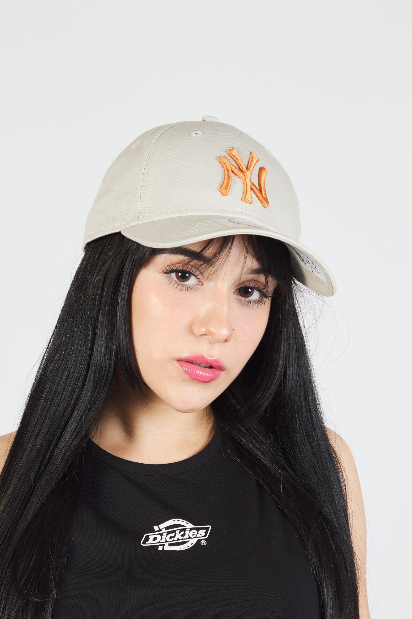 NEW ERA LEAGUE ESSENTIAL 9FORTY NE en color BEIS (2)