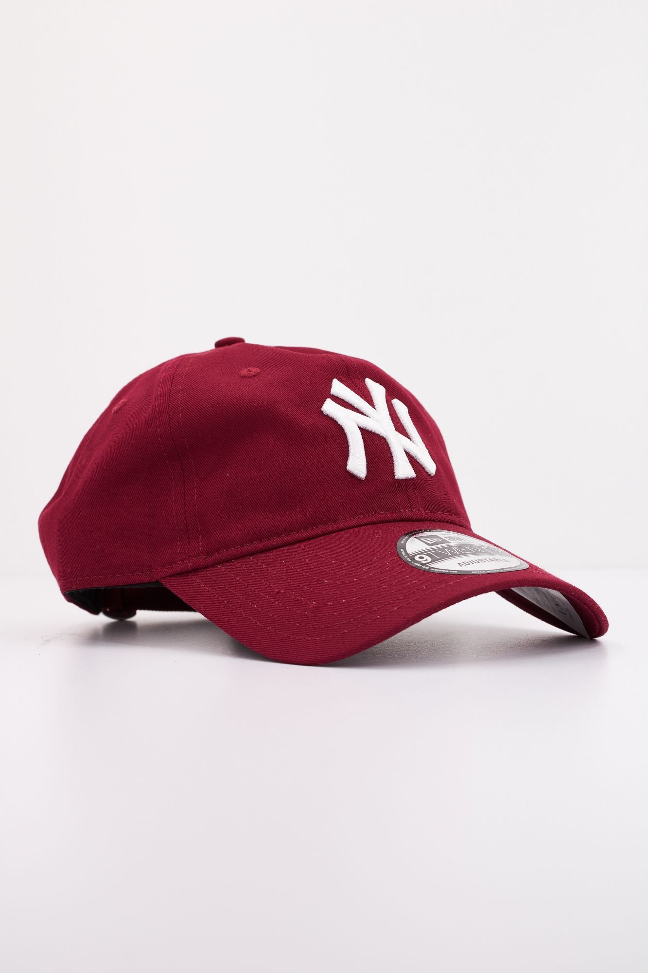 NEW ERA NOS LEAGUE ESS en color ROJO (2)