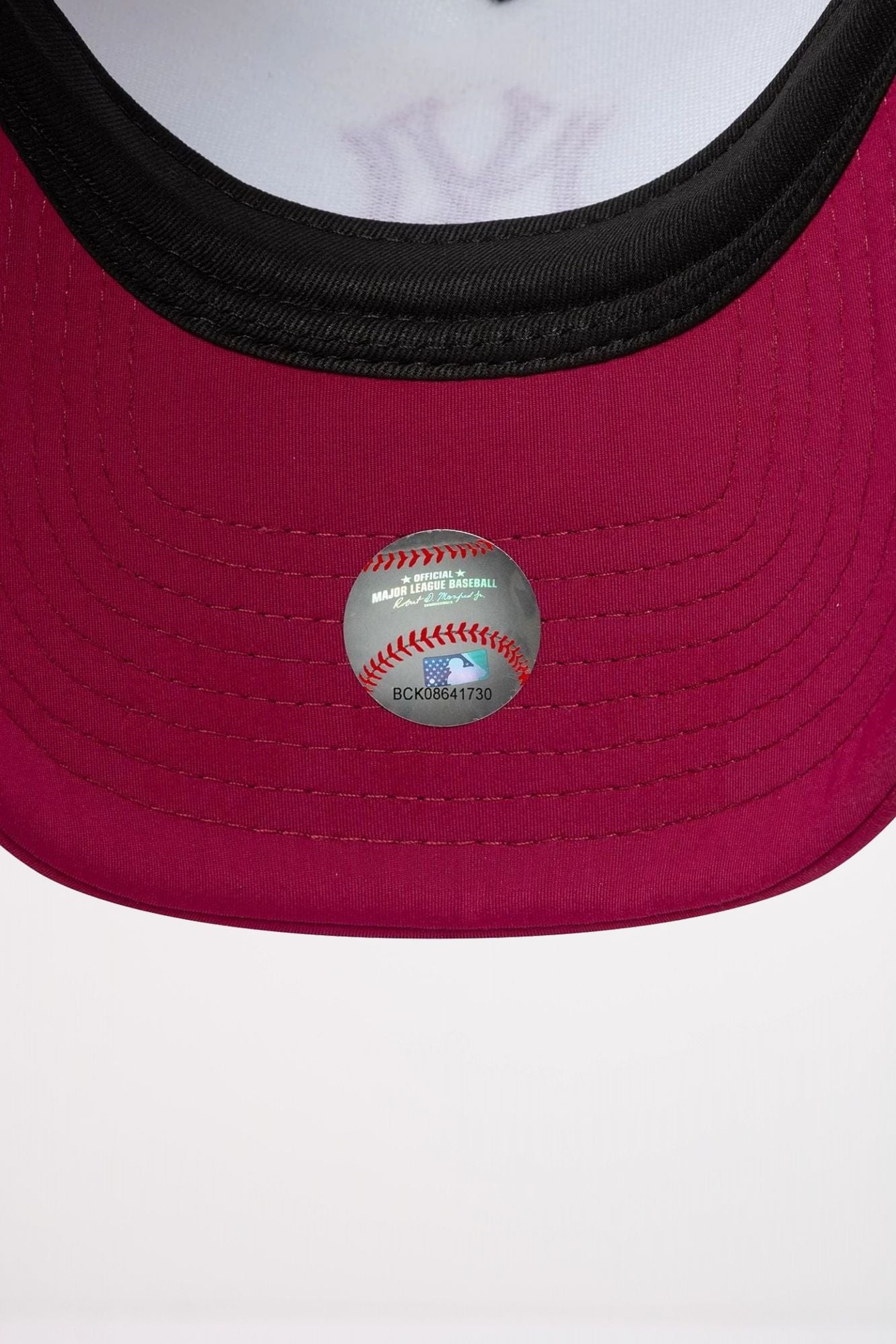 NEW ERA NEW YORK YANKEES MLB WORLD SERIES DARK RED 9FORTY E-FRAME TRUCKE en color BLANCO (5)