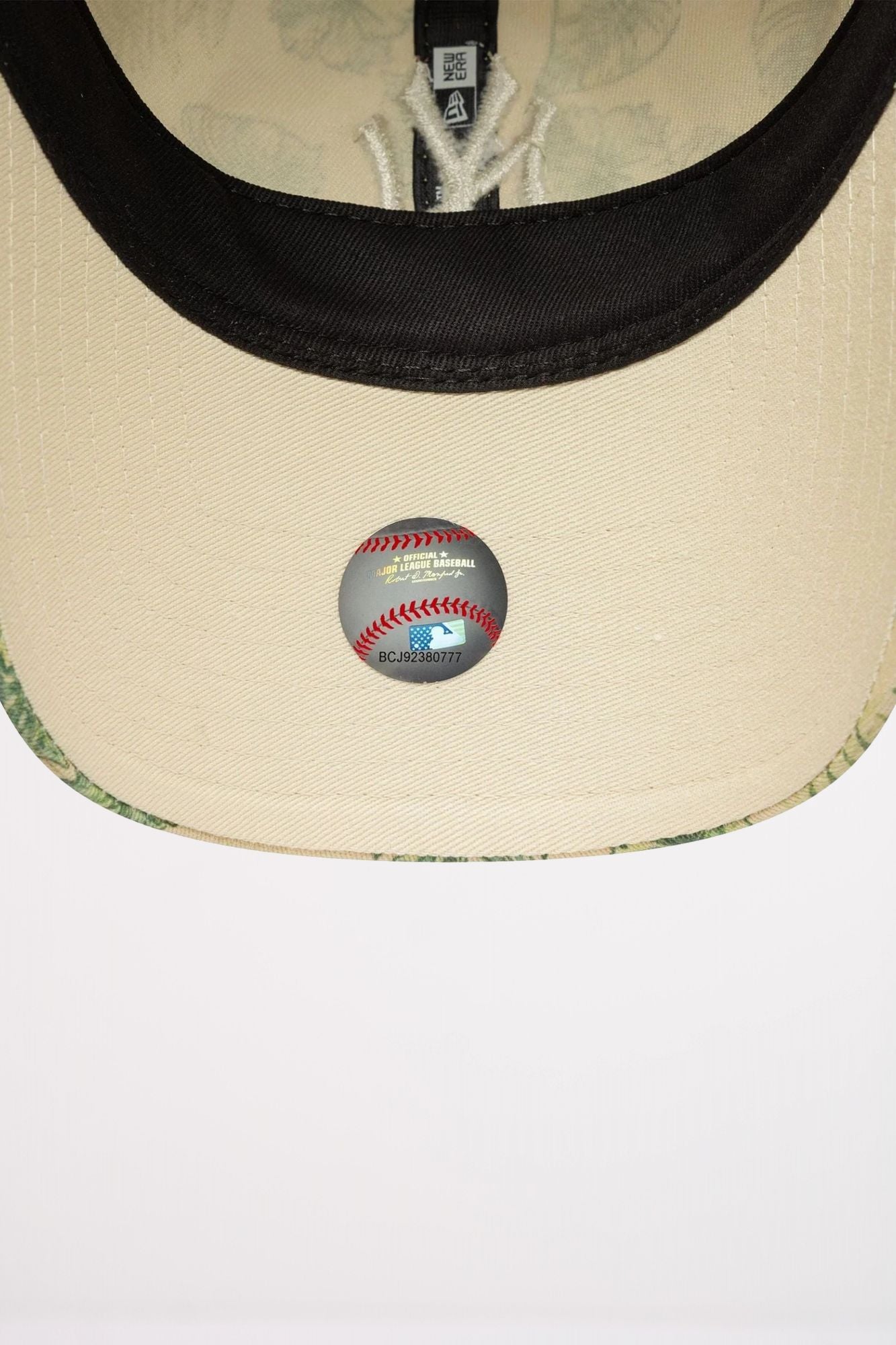 NEW ERA NEW YORK YANKEES WOMENS MLB TROPICAL CREAM 9TWENTY ADJUSTABLE CA en color FLORAL (5)