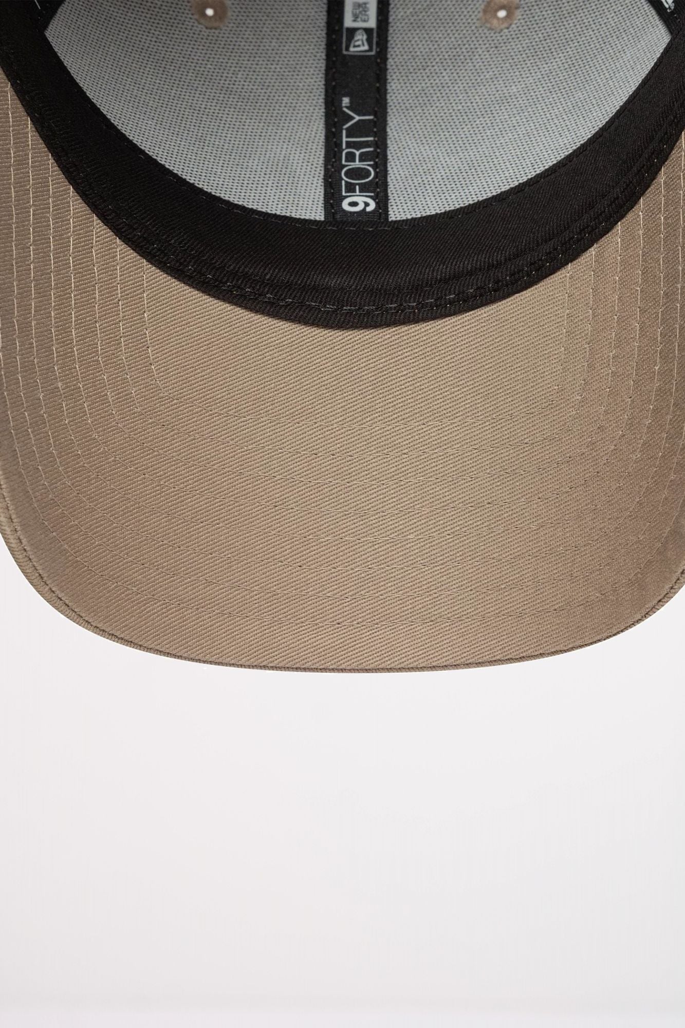 NEW ERA NEW YORK YANKEES MLB OUTLINE 9FORTY en color BEIS (5)