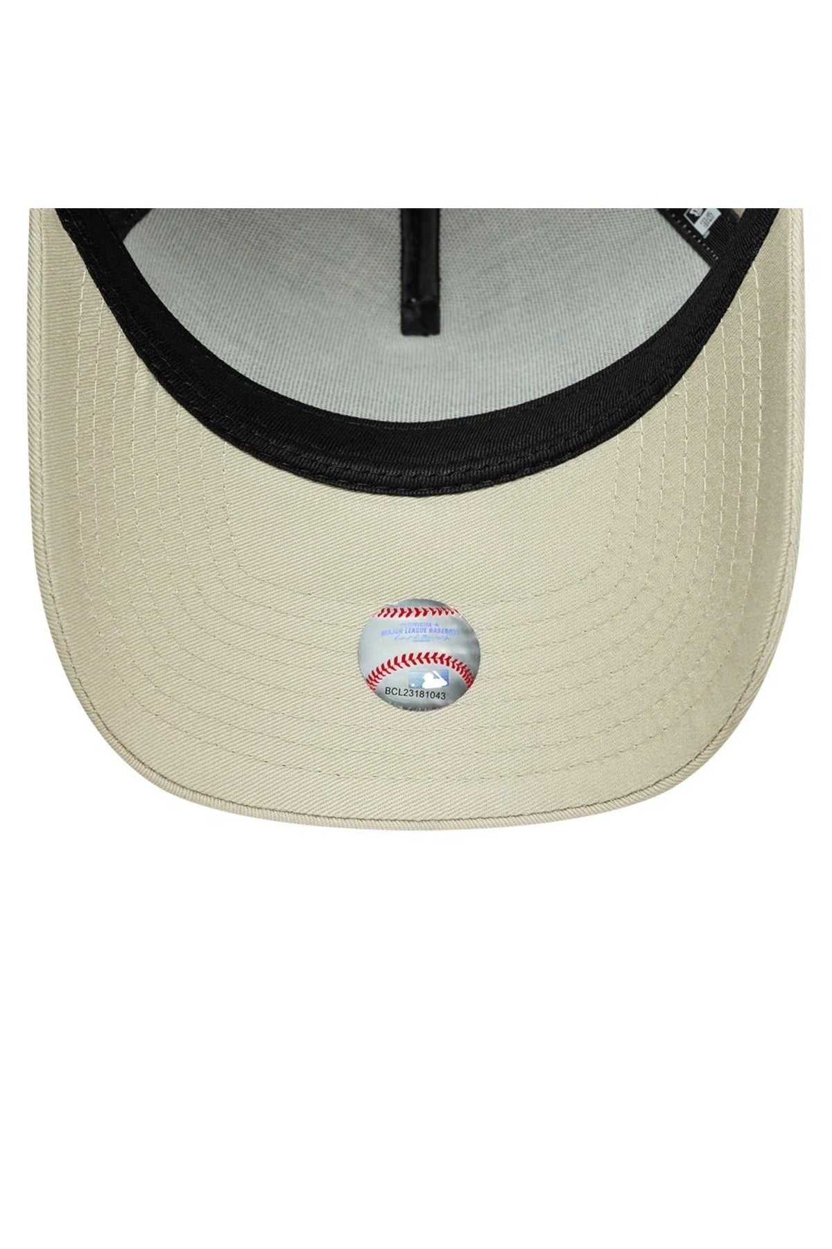 NEW ERA METALLIC OUTLINE EFRAME NEYYAN en color BEIS (4)