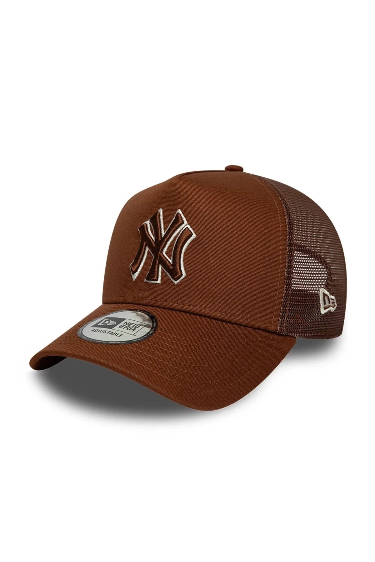 NEW ERA OUTLINE EF TRUCKER NEYYAN en color MARRON (1)