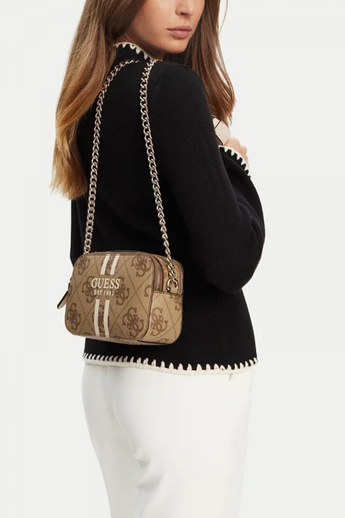 GUESS TOP-HANDLE BAG en color MARRON (4)