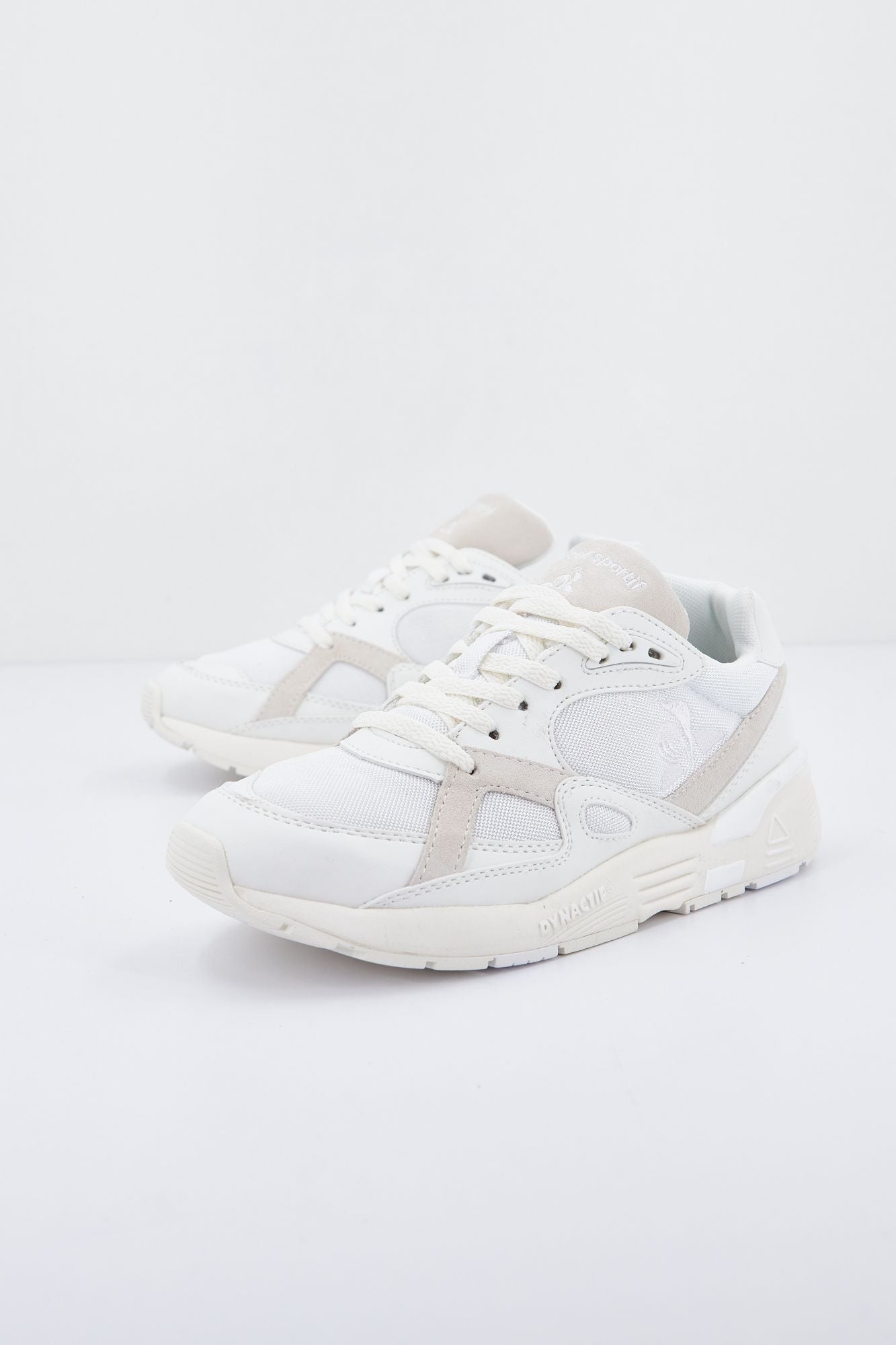 LE COQ SPORTIF LCS R850 W en color BLANCO (1)