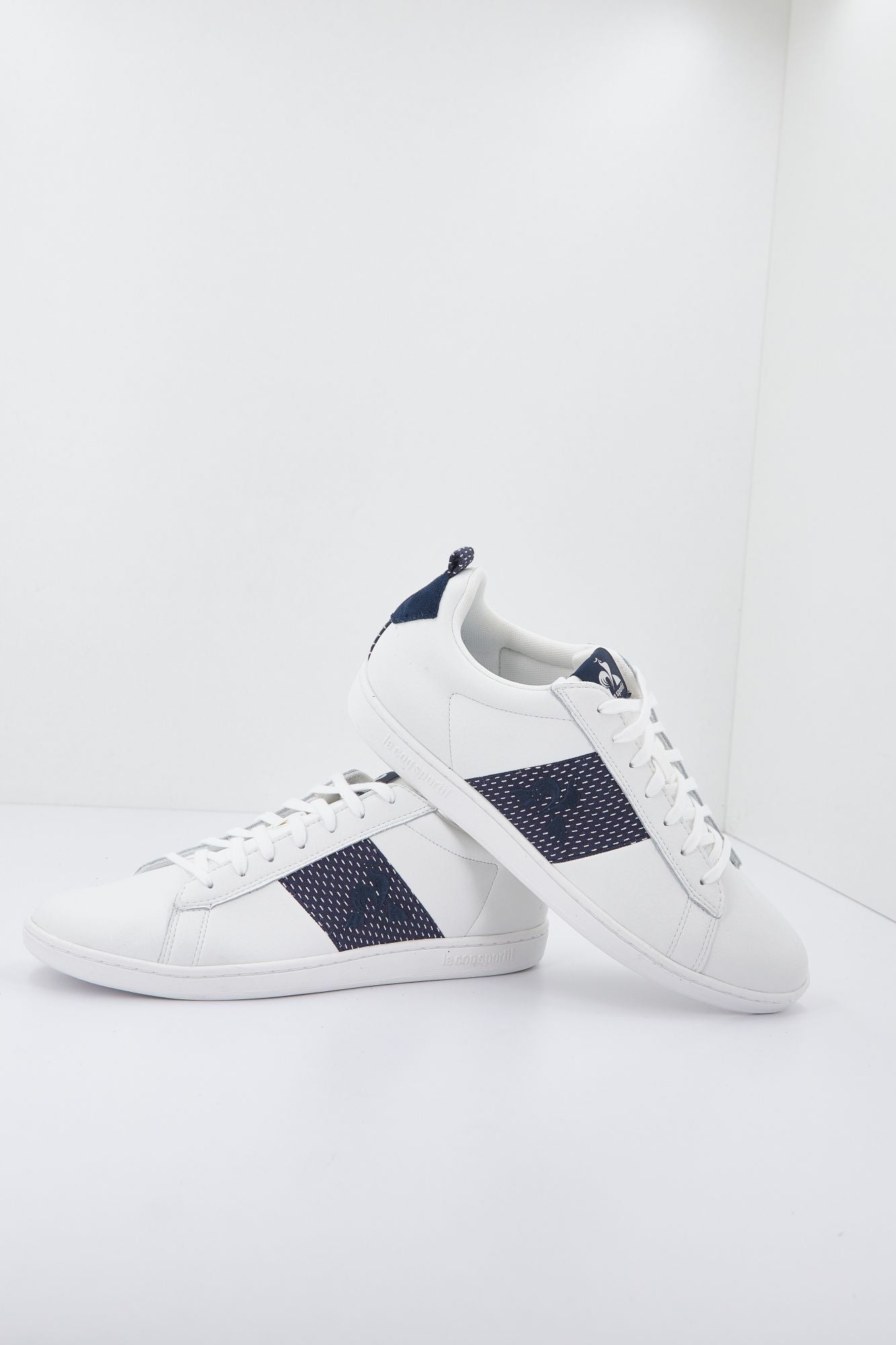 LE COQ SPORTIF COURTCLASSIC SASHIKO en color BLANCO (2)
