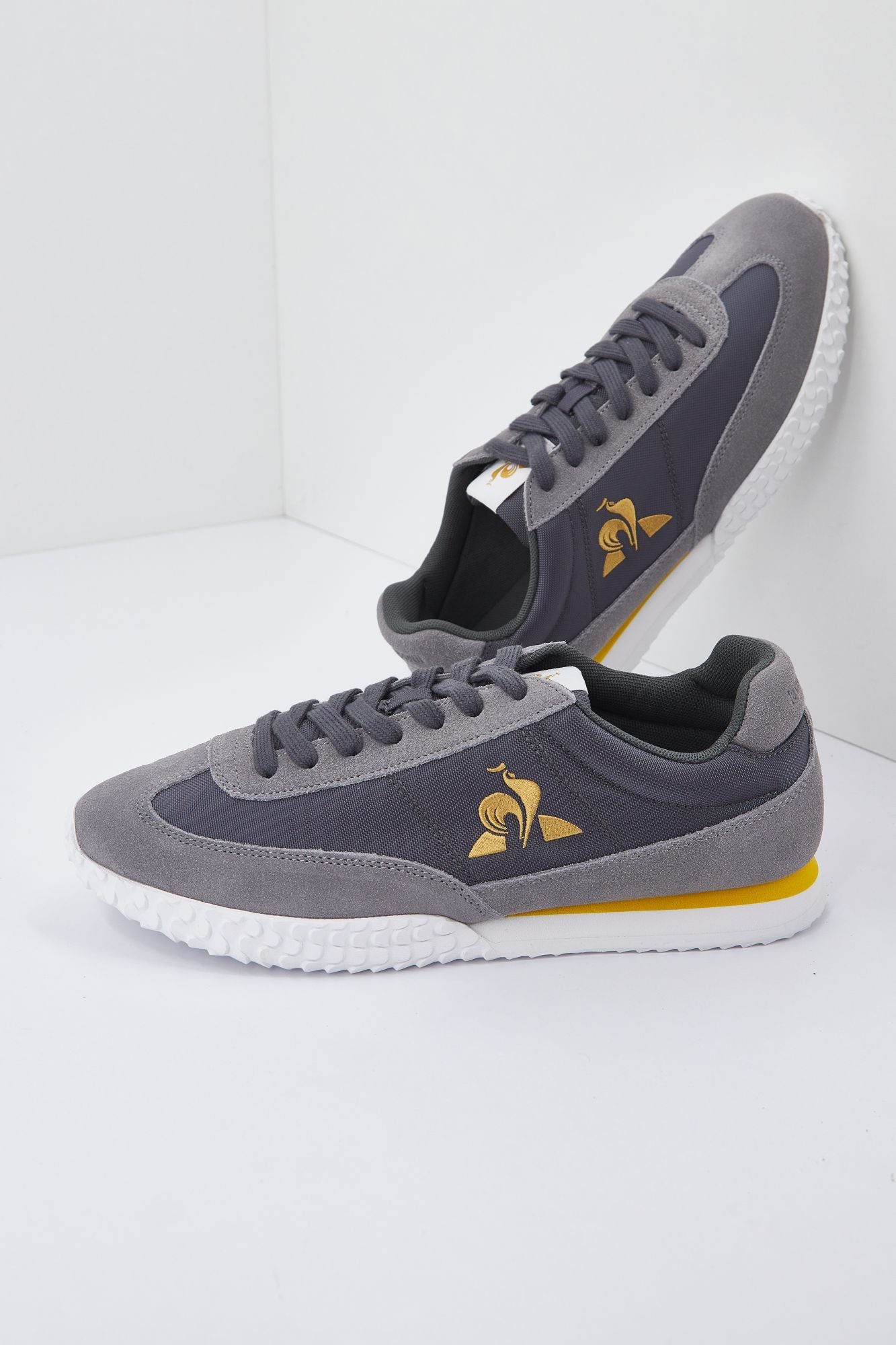 LE COQ SPORTIF  VELOCE en color GRIS (1)