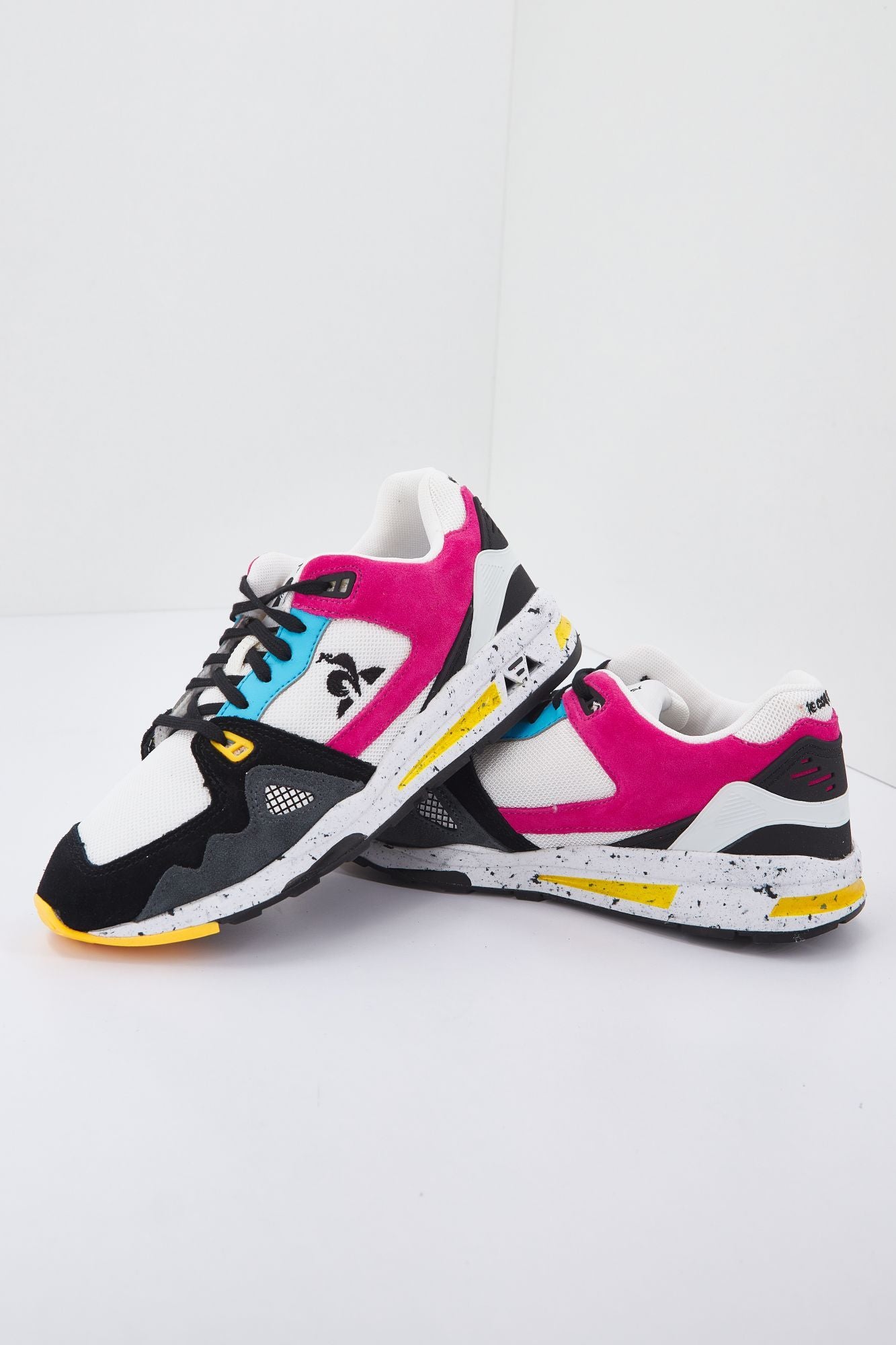 LE COQ SPORTIF  R1000 W NINETIES en color MULTICOLOR (3)
