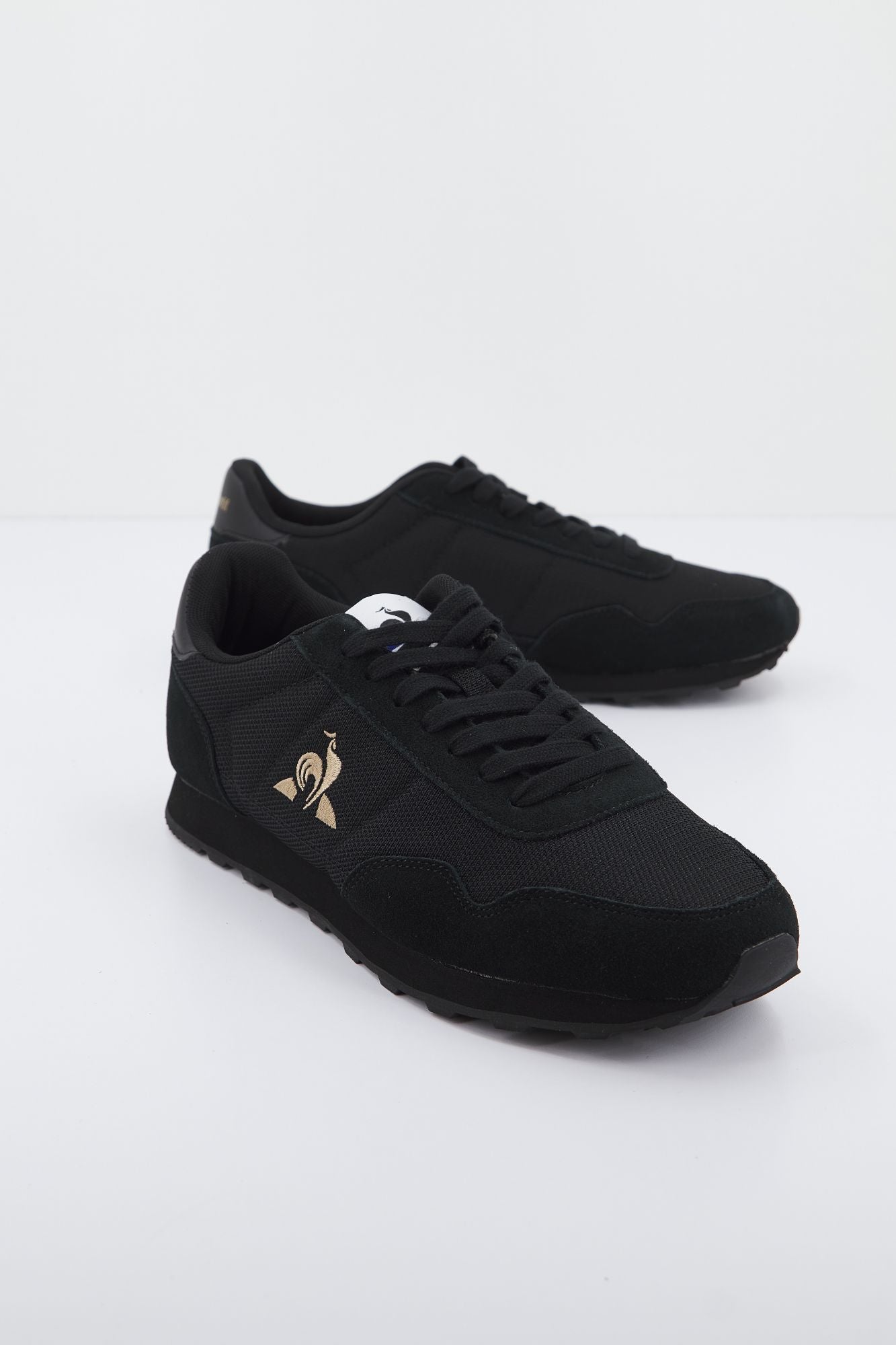 LE COQ SPORTIF ASTRA METALLIC en color NEGRO (2)