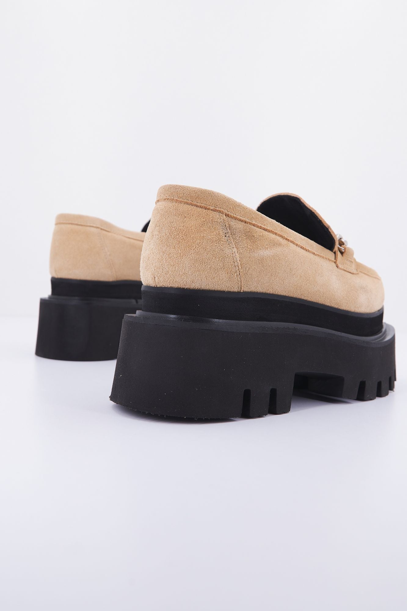 YELLOW ARCADE en color BEIS (4)