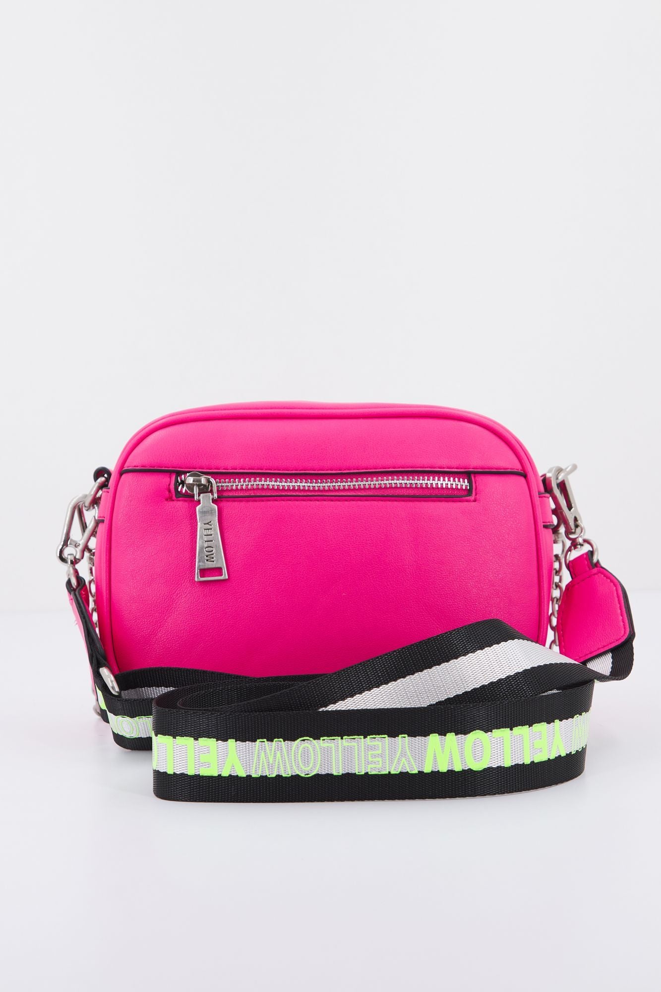 YELLOW PIXEL en color ROSA (2)