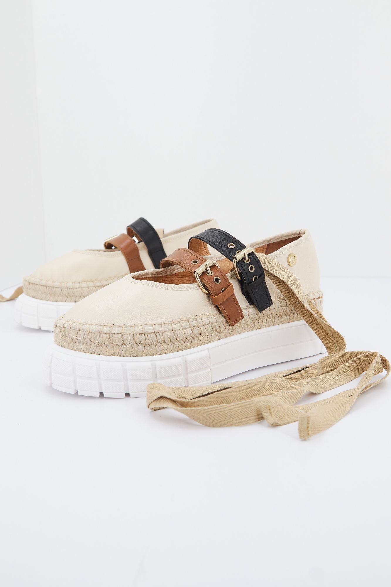 YELLOW MIU en color MARRON CLARO (1)