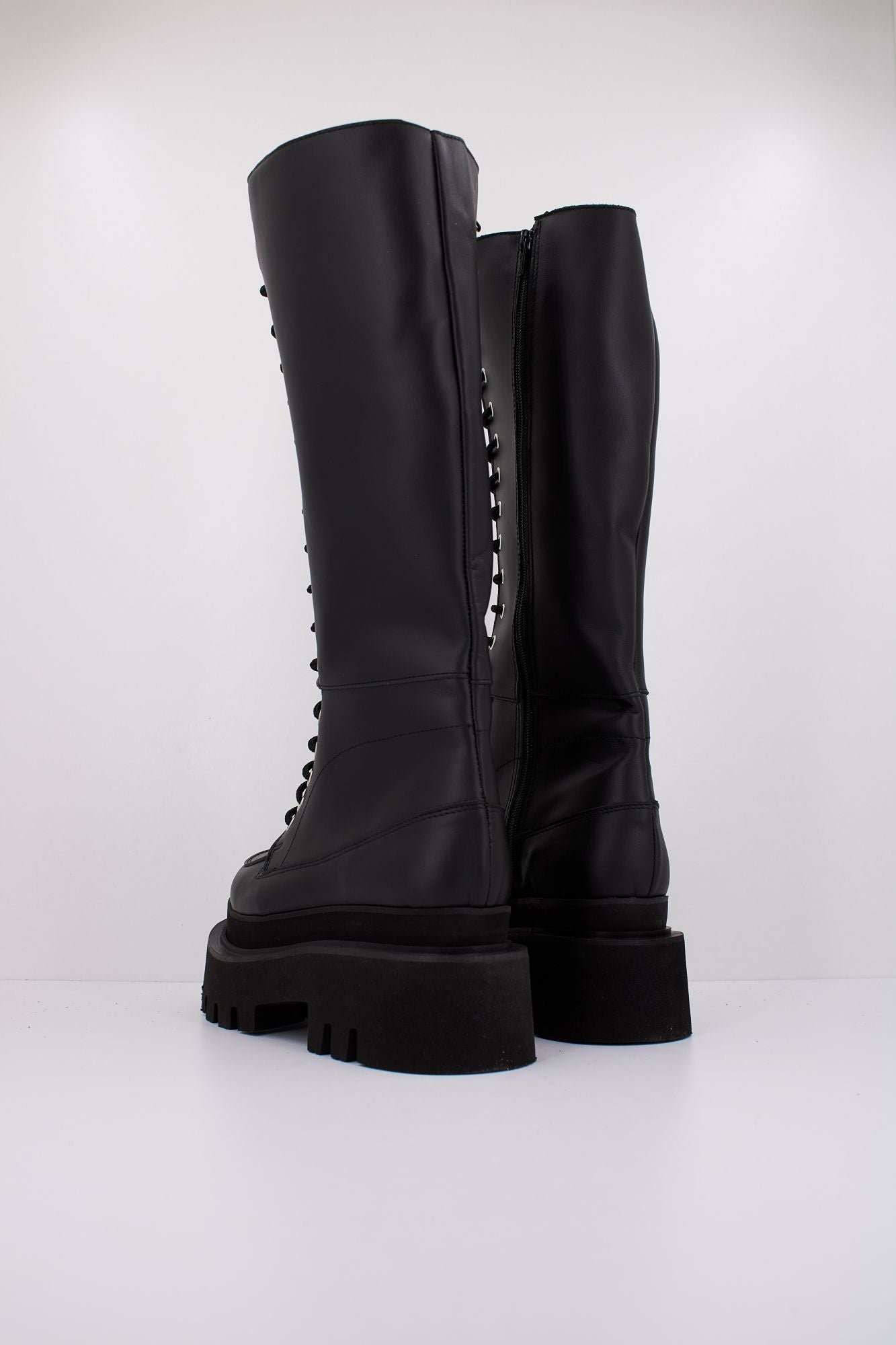 YELLOW ARTHUR en color NEGRO (4)