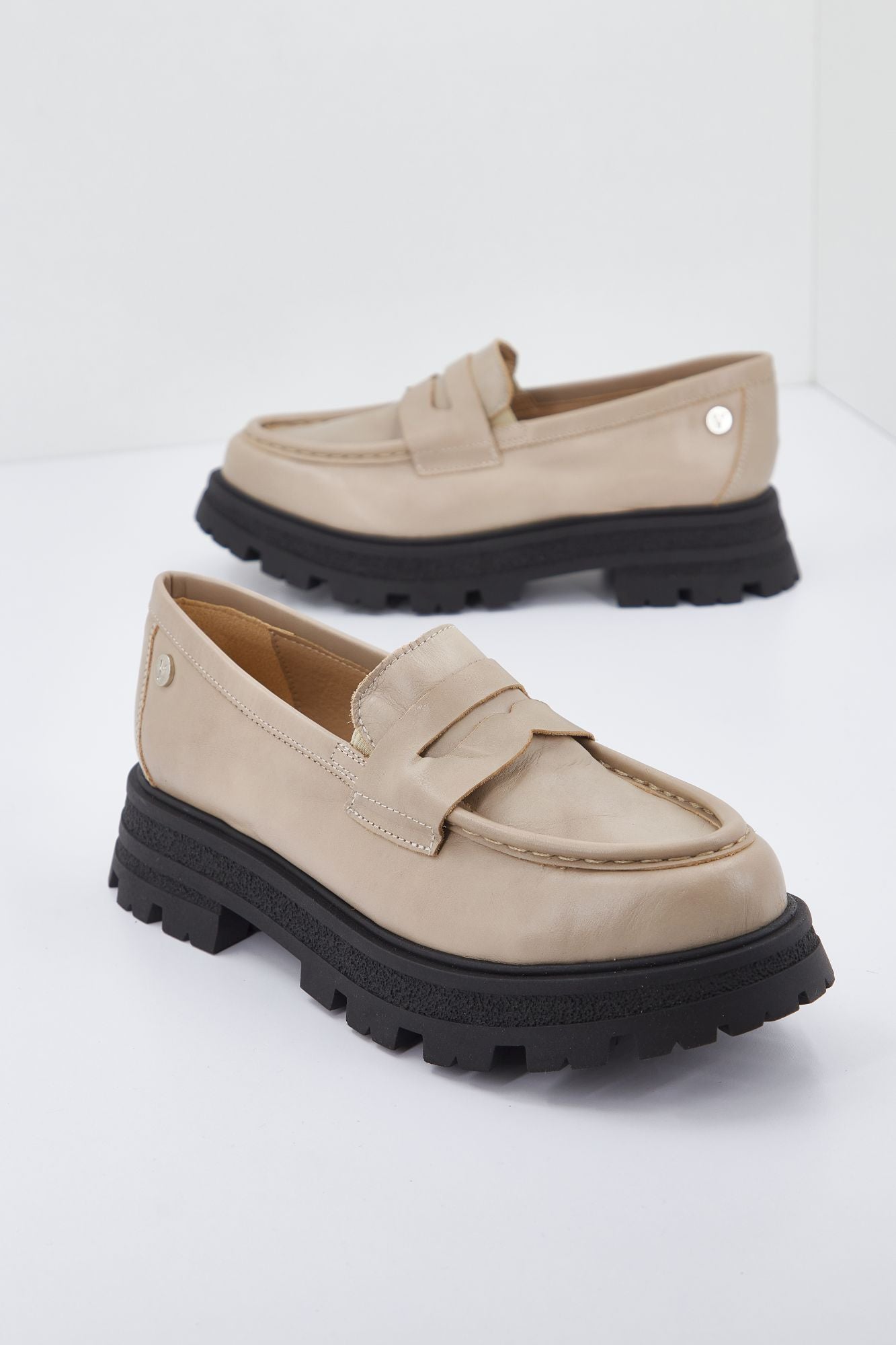 YELLOW  PAMPA en color MARRON CLARO (1)