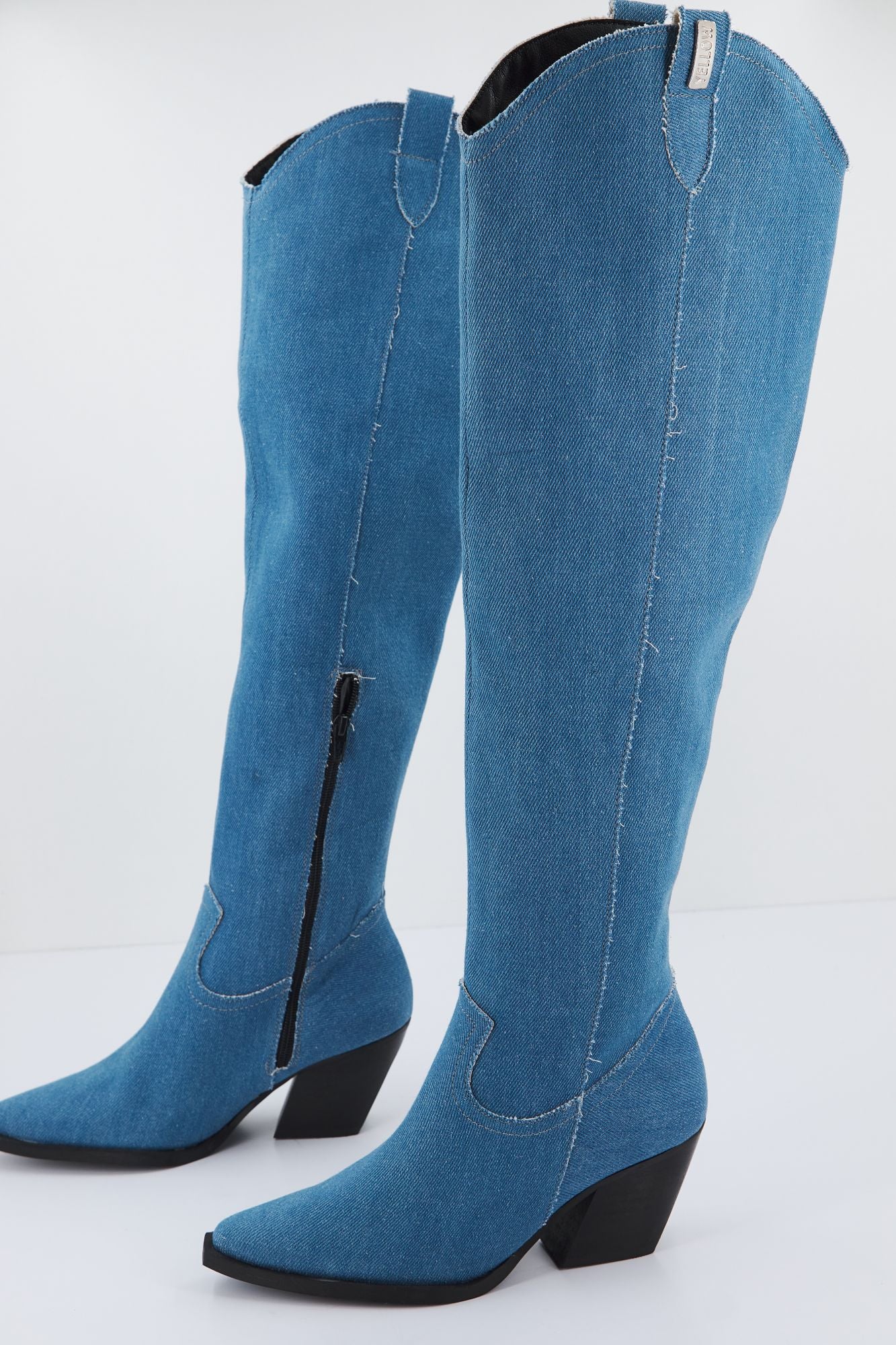 YELLOW MONROE en color AZUL (1)