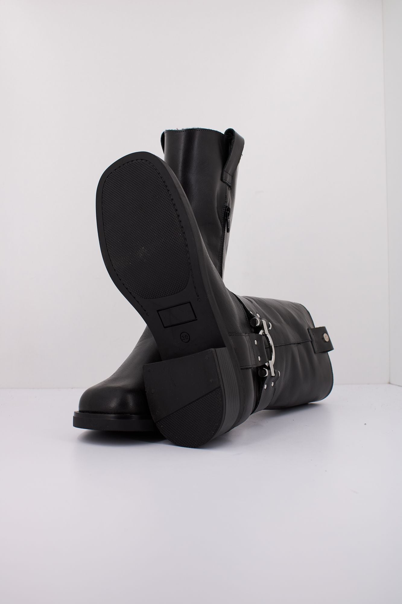 YELLOW  en color NEGRO (5)