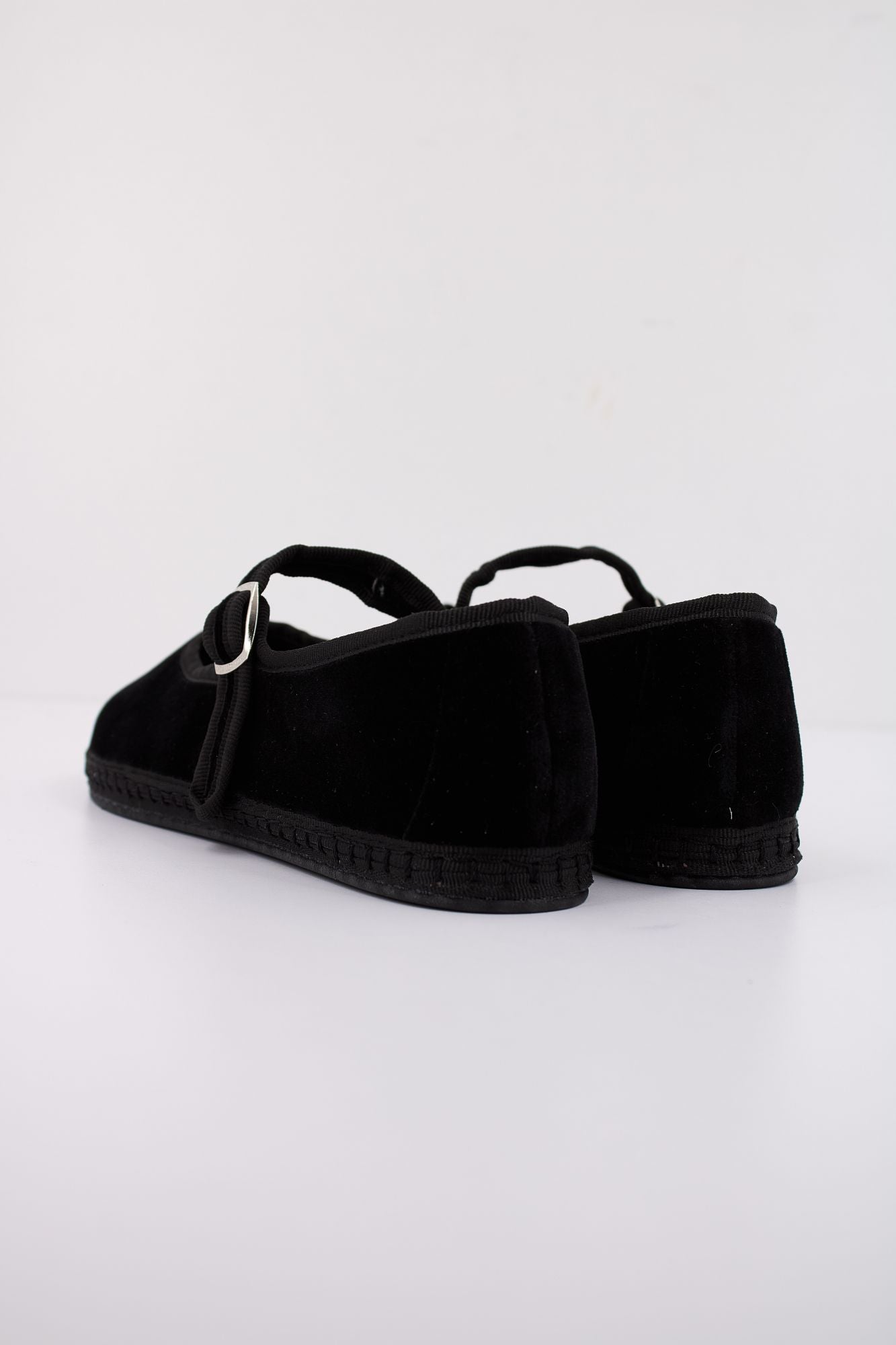 YELLOW ROSI en color NEGRO (4)