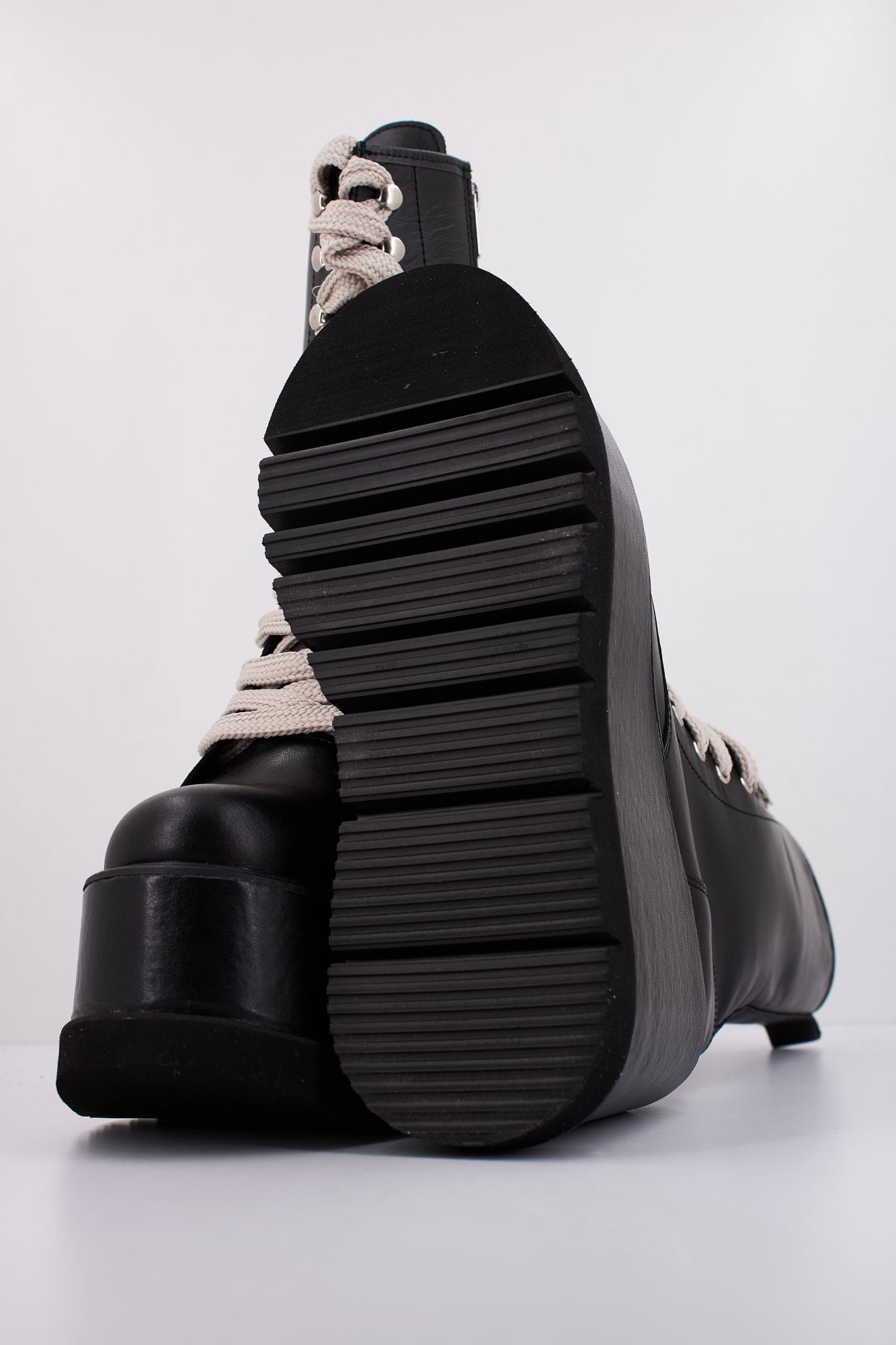 YELLOW MARTA en color NEGRO (5)