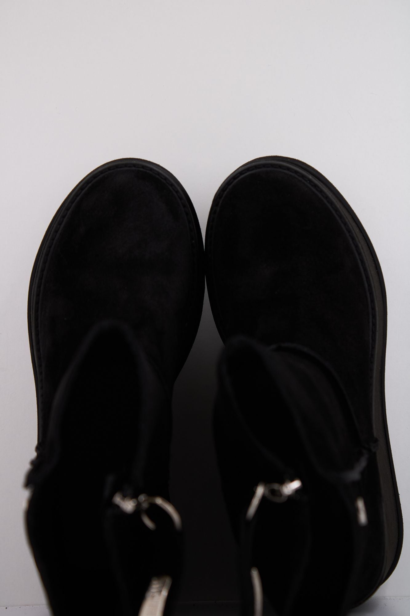 YELLOW MEL en color NEGRO (3)