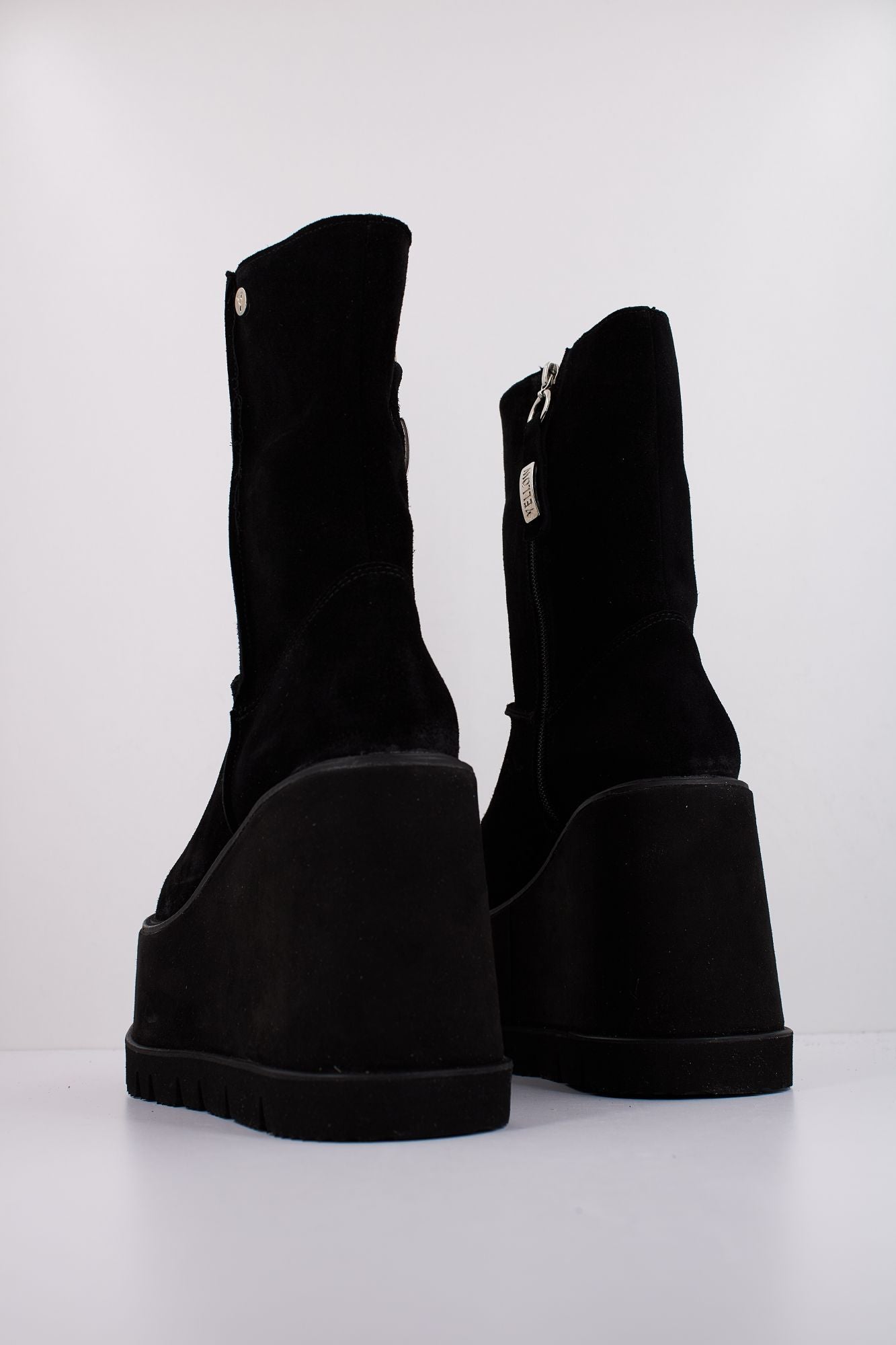 YELLOW MEL en color NEGRO (4)