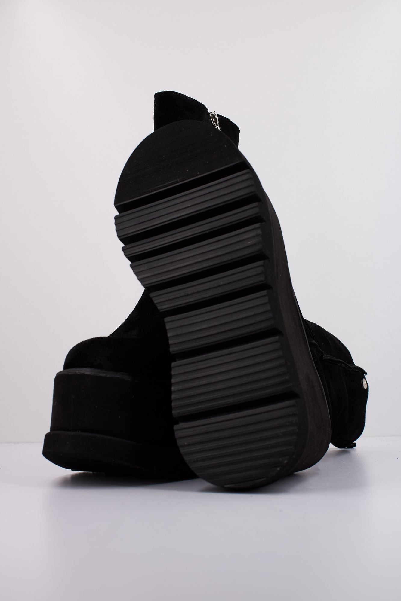 YELLOW MEL en color NEGRO (5)