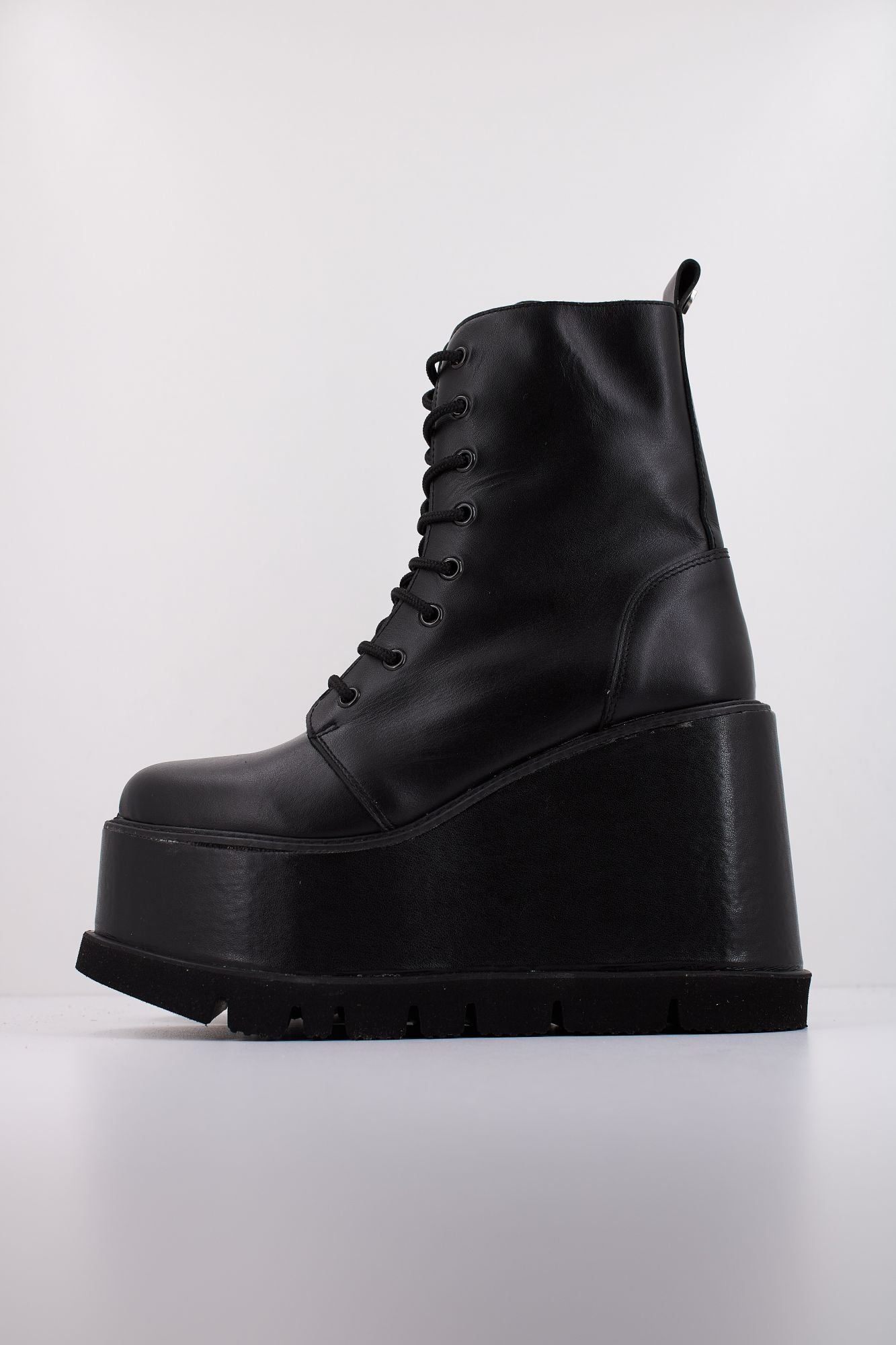 YELLOW ZIGGY en color NEGRO (1)