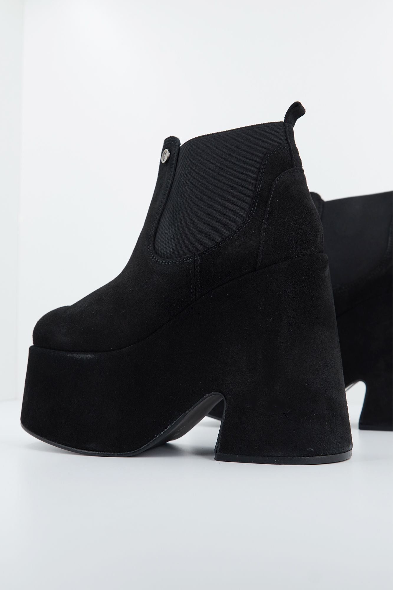 YELLOW ANALGÉSICA en color NEGRO (5)