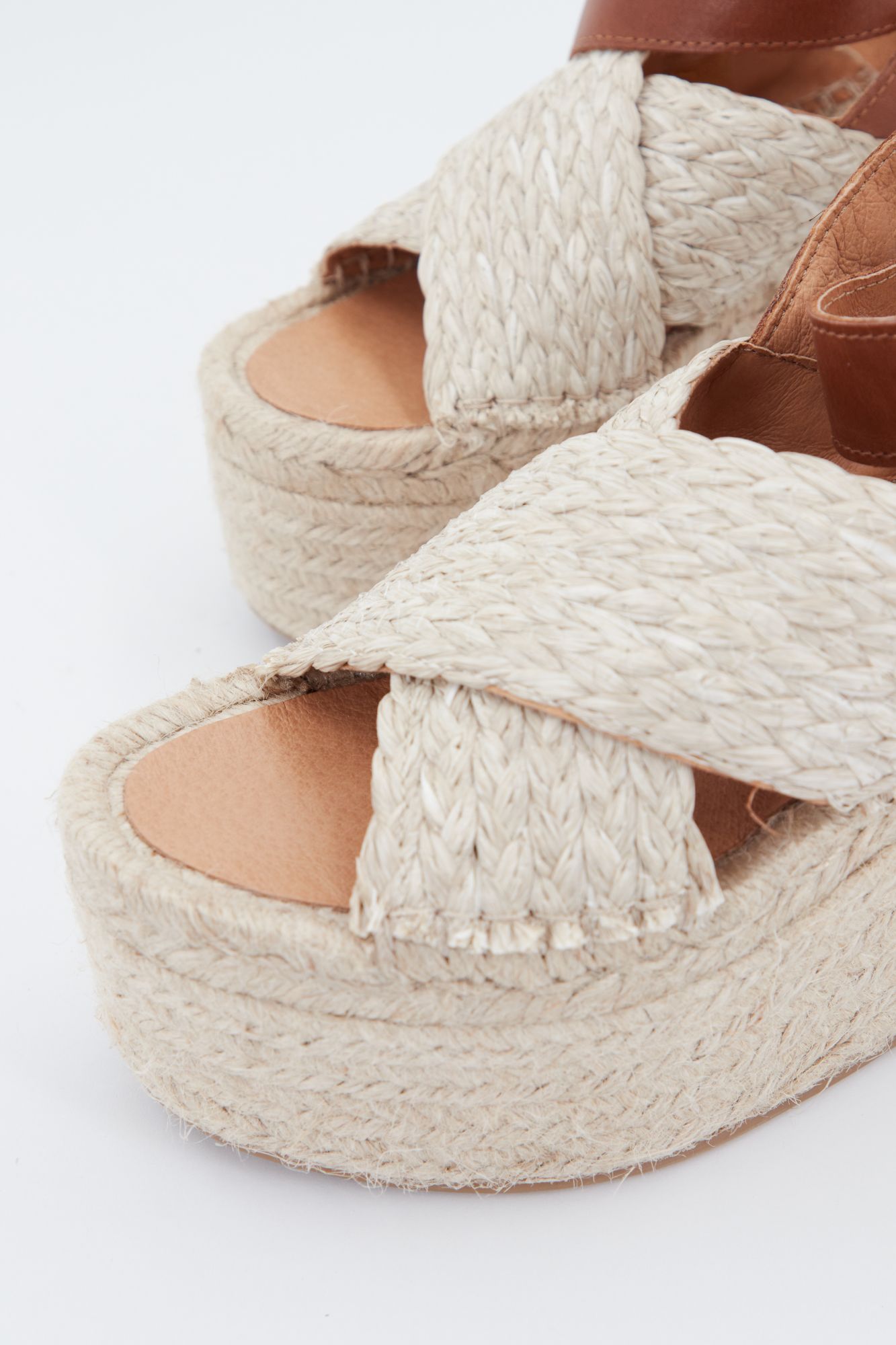 YELLOW IRIS en color MARRON (3)