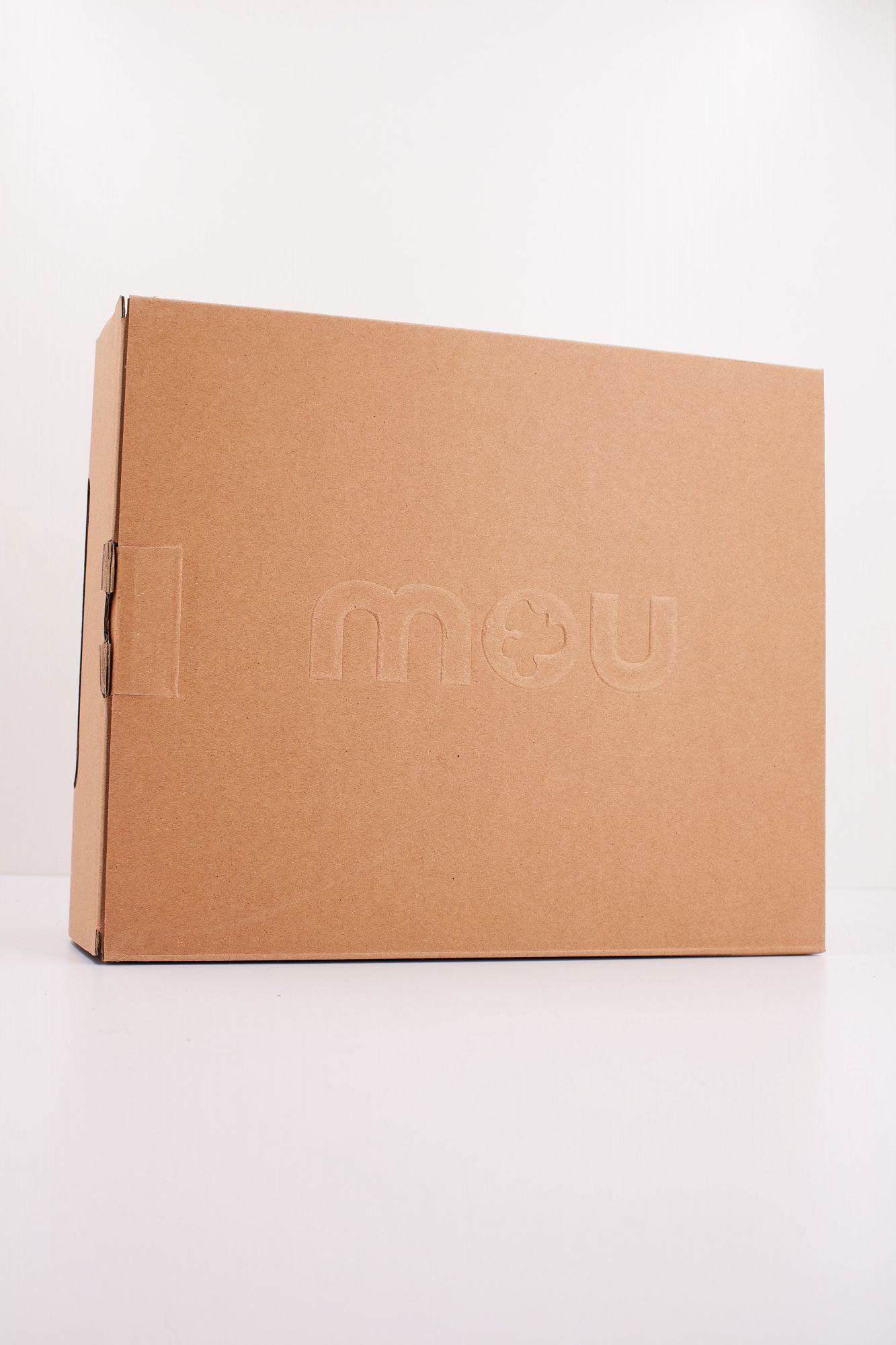 MOU ESKIMO BOUNCE SNEAKER en color ORO (6)