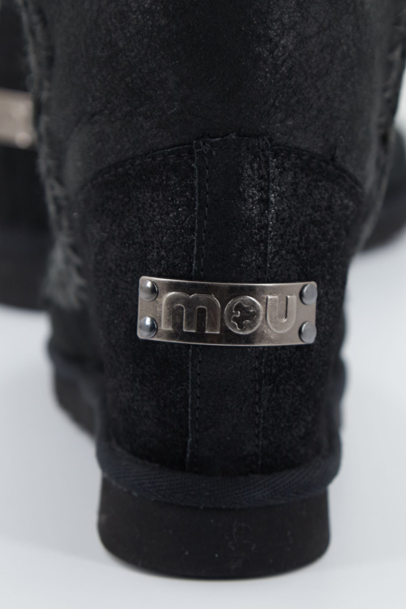 MOU ESKIMO INNER WEDGE SHORT en color NEGRO (4)